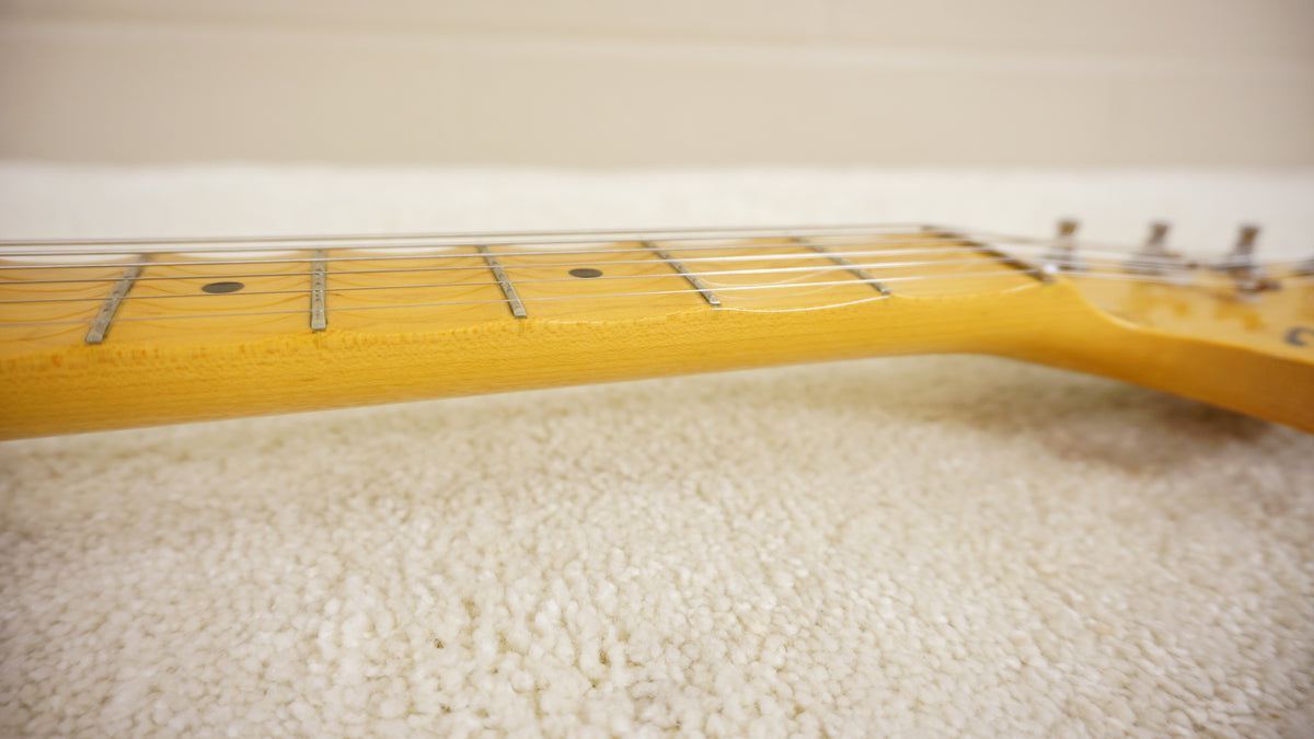 Fender Japan 2004 ST-72-86DSC Stratocaster Scalloped Vintage White