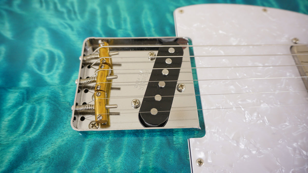 Fender Japan 2023 Limited Edition Hybrid II Telecaster Quilt Top Aquamarine