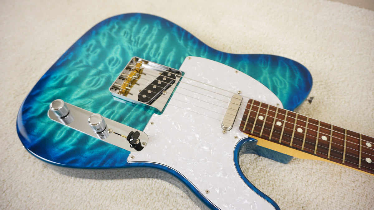 Fender Japan 2023 Limited Edition Hybrid II Telecaster Quilt Top Aquamarine