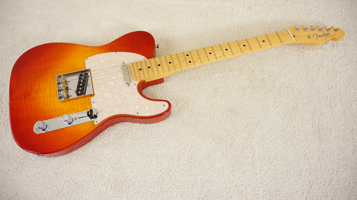 Fender Japan 2024 Collection Hybrid II Telecaster Flame Sunset Orange Transparent