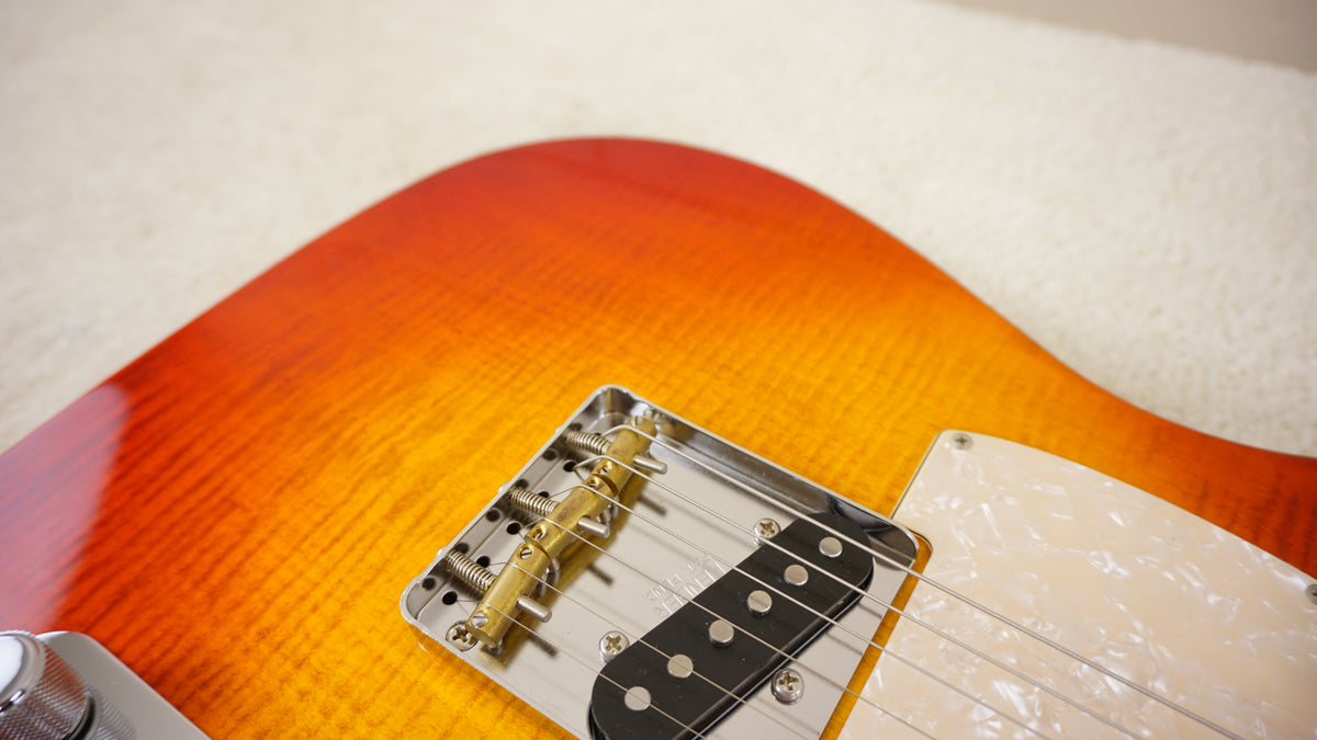 Fender Japan 2024 Collection Hybrid II Telecaster Flame Sunset Orange Transparent