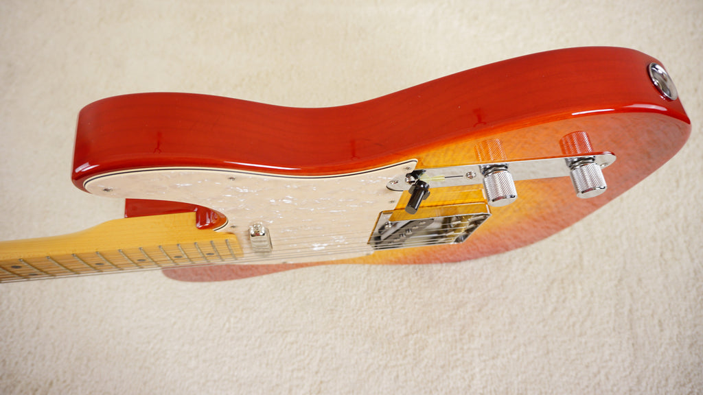 Fender Japan 2024 Collection Hybrid II Telecaster Flame Sunset Orange Transparent