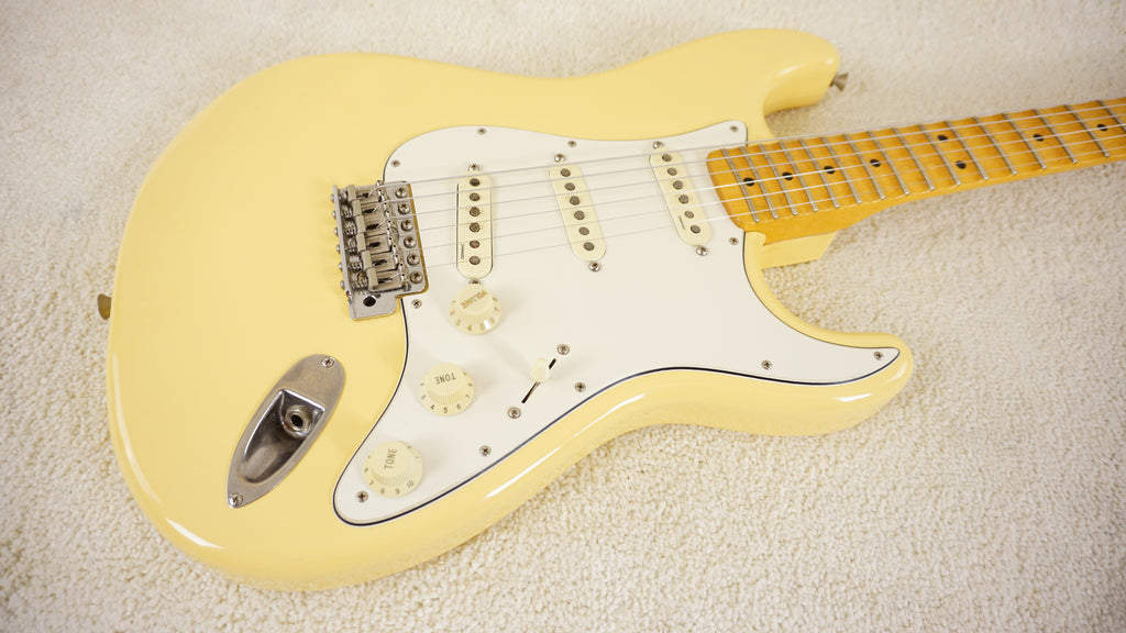 Fender Japan 1997 ST-YJM Yngwie Malmsteen Signature Stratocaster Vintage White