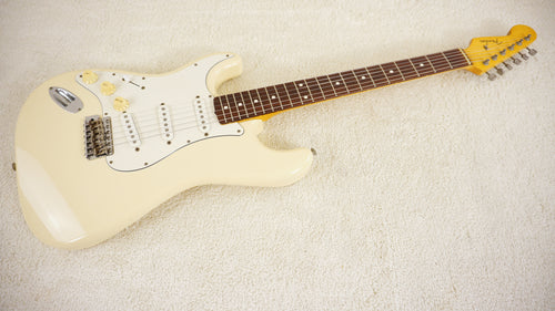 Fender Japan 2006 Left-Handed ST62 Reissue Stratocaster Vintage White