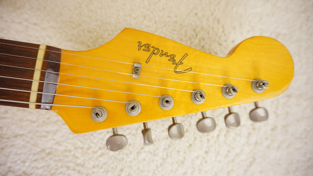 Fender Japan 2006 Left-Handed ST62 Reissue Stratocaster Vintage White