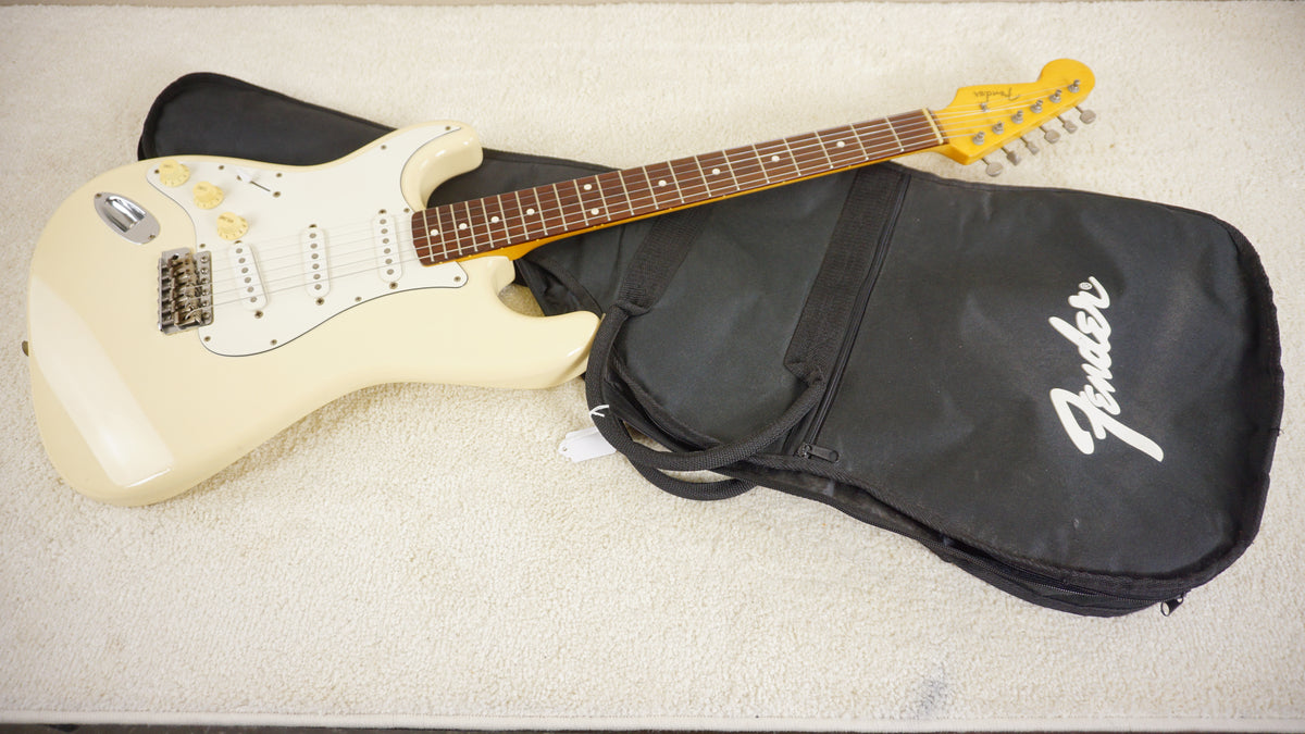 Fender Japan 2006 Left-Handed ST62 Reissue Stratocaster Vintage White