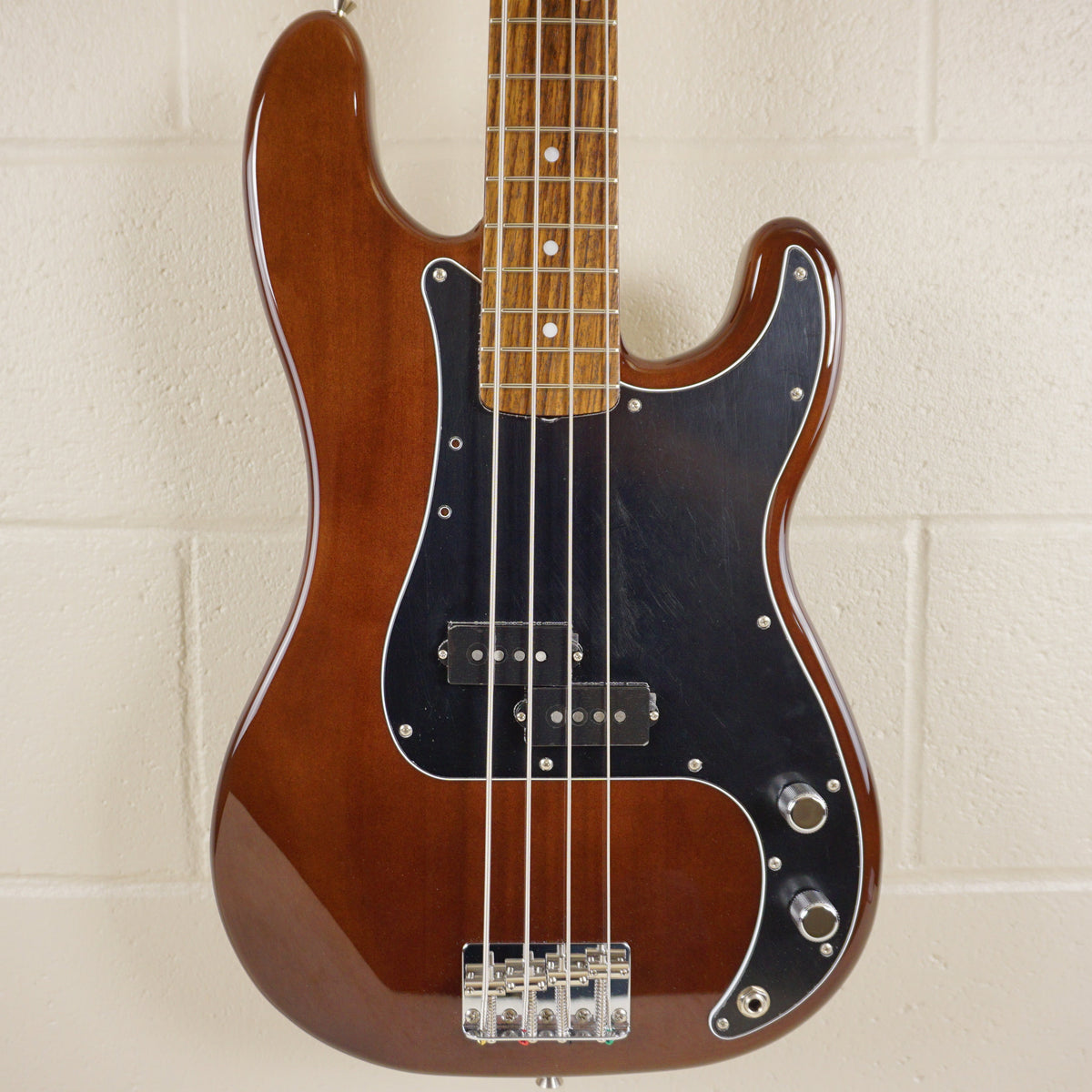 Fender Japan 2024 FSR Traditional 70s Precision Bass Walnut Gloss