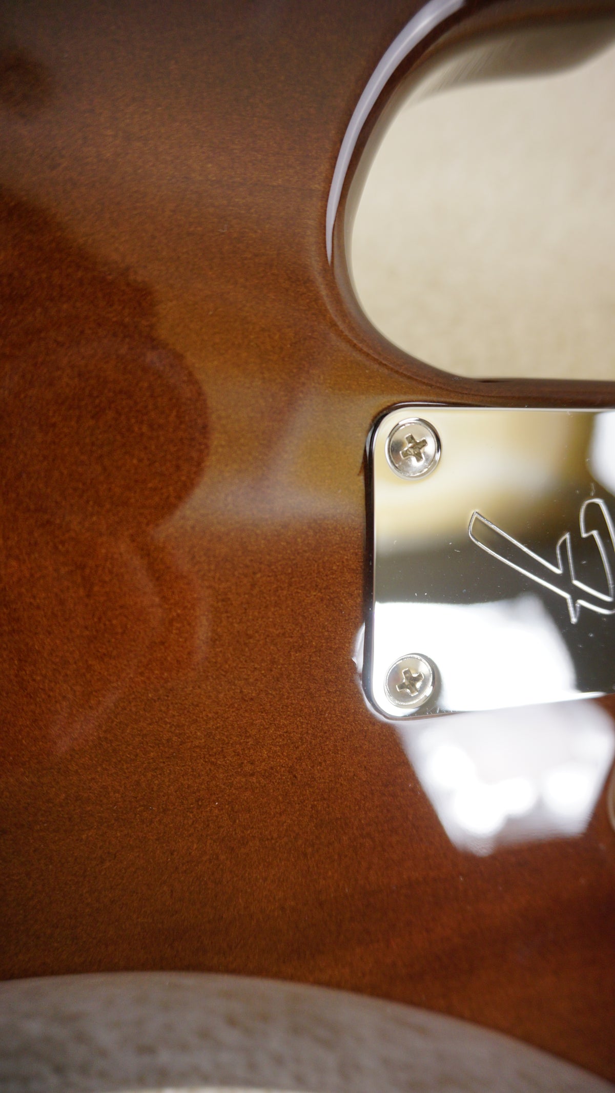 Fender Japan 2024 FSR Traditional 70s Precision Bass Walnut Gloss