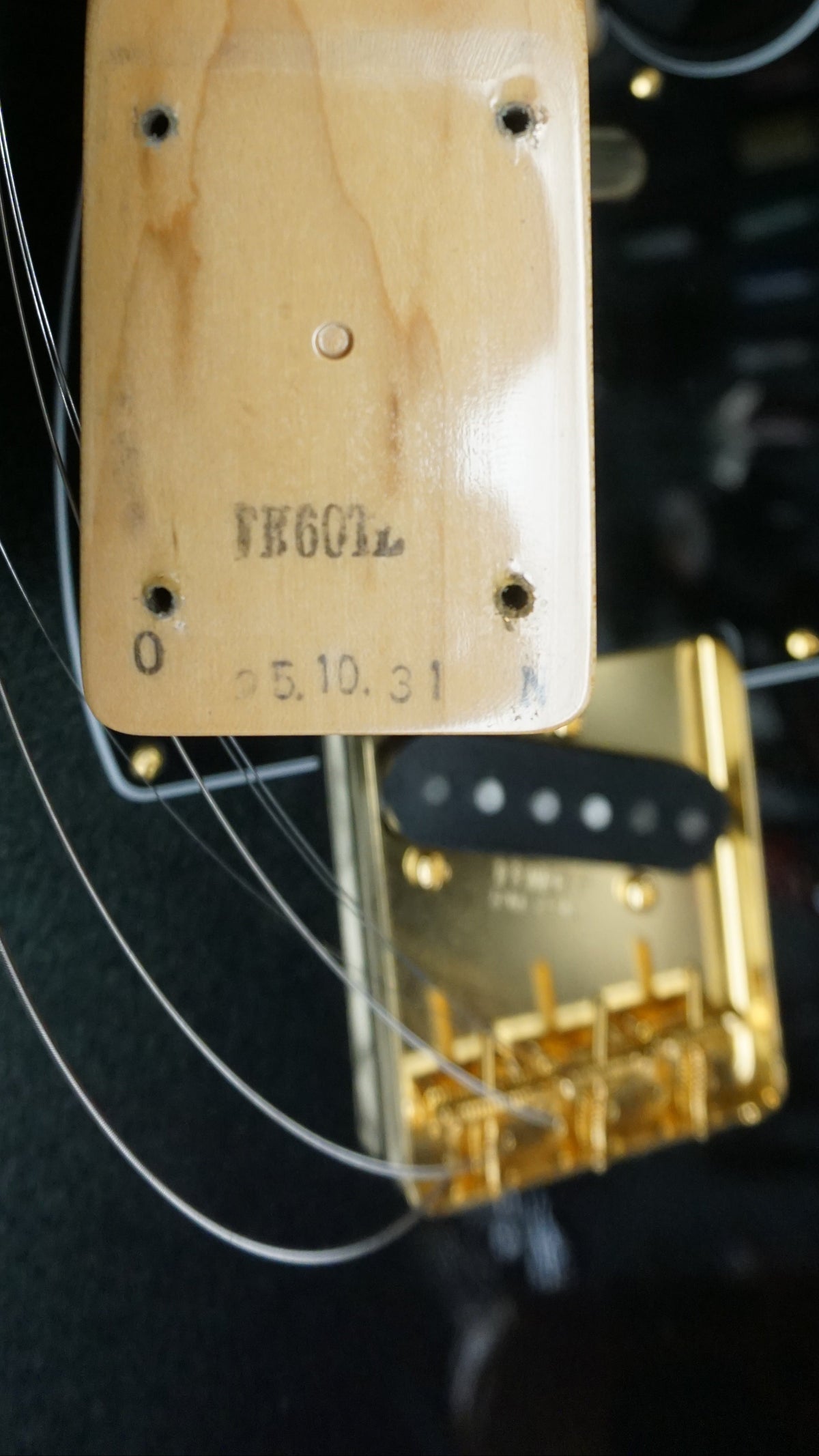 Fender Japan 2025 Traditional 60s Telecaster Black Pearl Gold Hardware