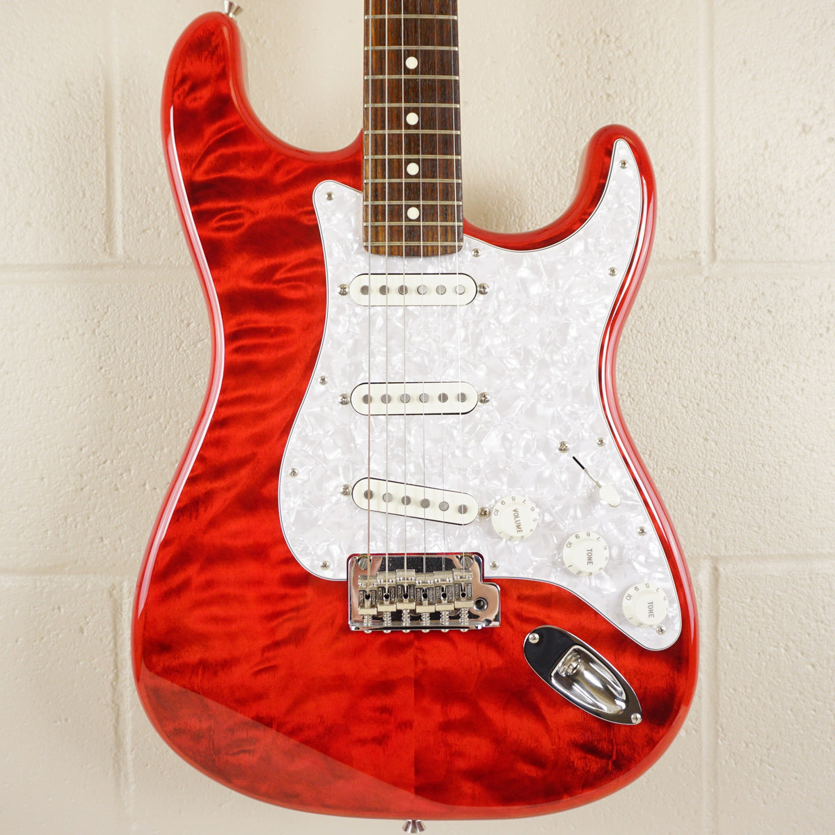Fender Japan 2023 Hybrid II Stratocaster Quilt Maple Red Beryl