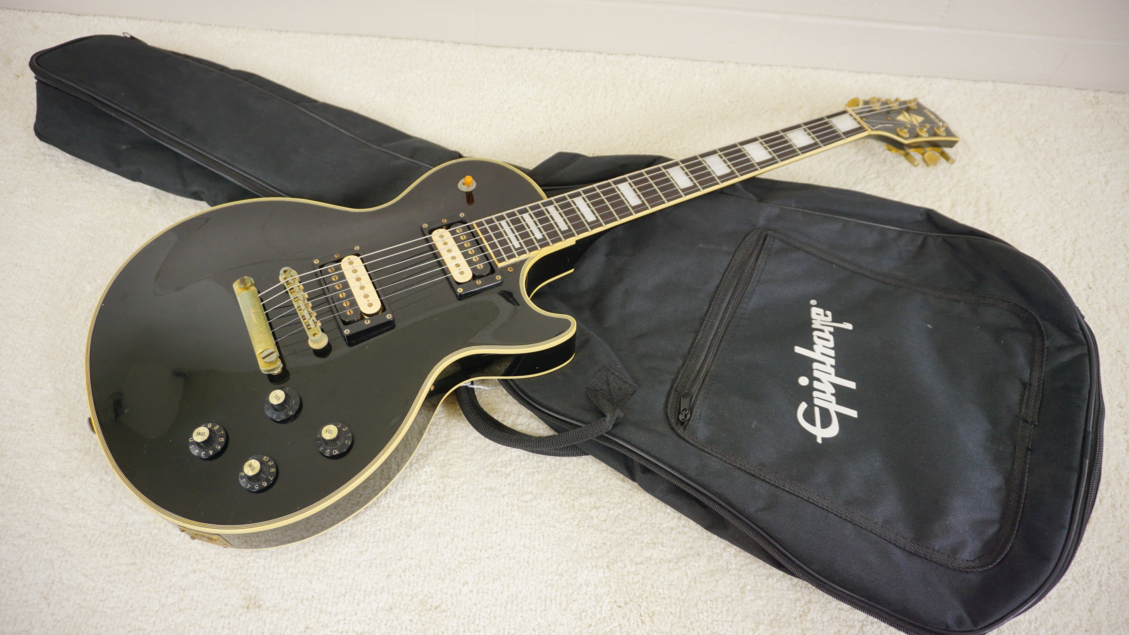 Yamaha Custom LP Style Electric Guitar Black MIJ Vintage Japan