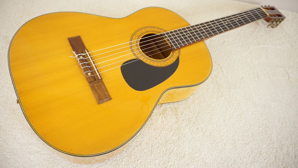 Kaneyama 105M Vintage Classical Guitar MIJ w/ Hard Case