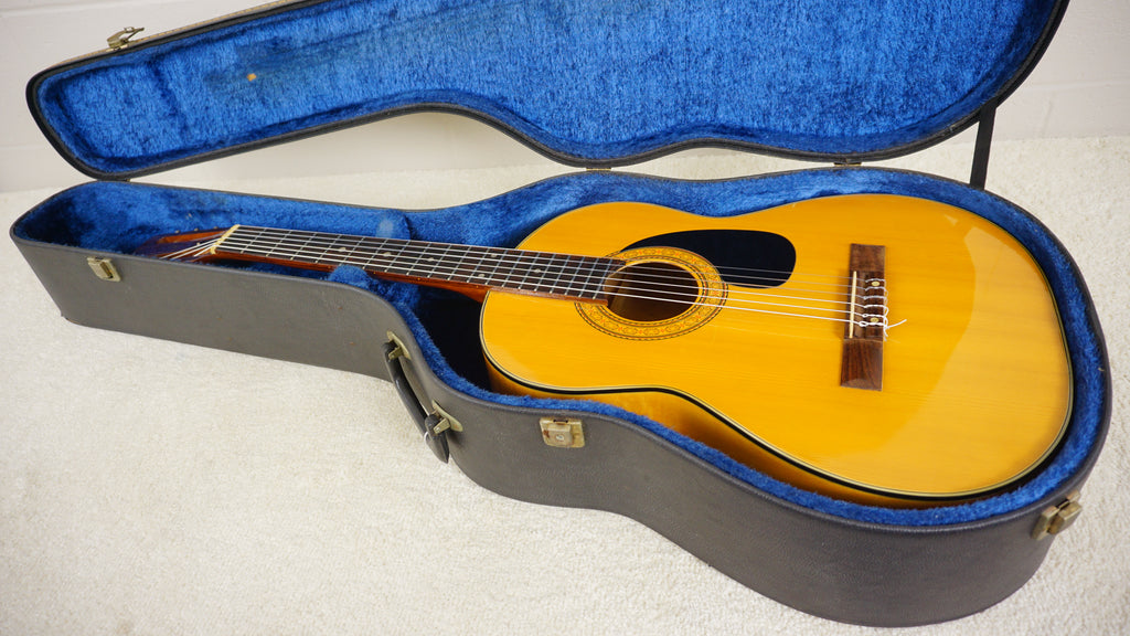 Kaneyama 105M Vintage Classical Guitar MIJ w/ Hard Case