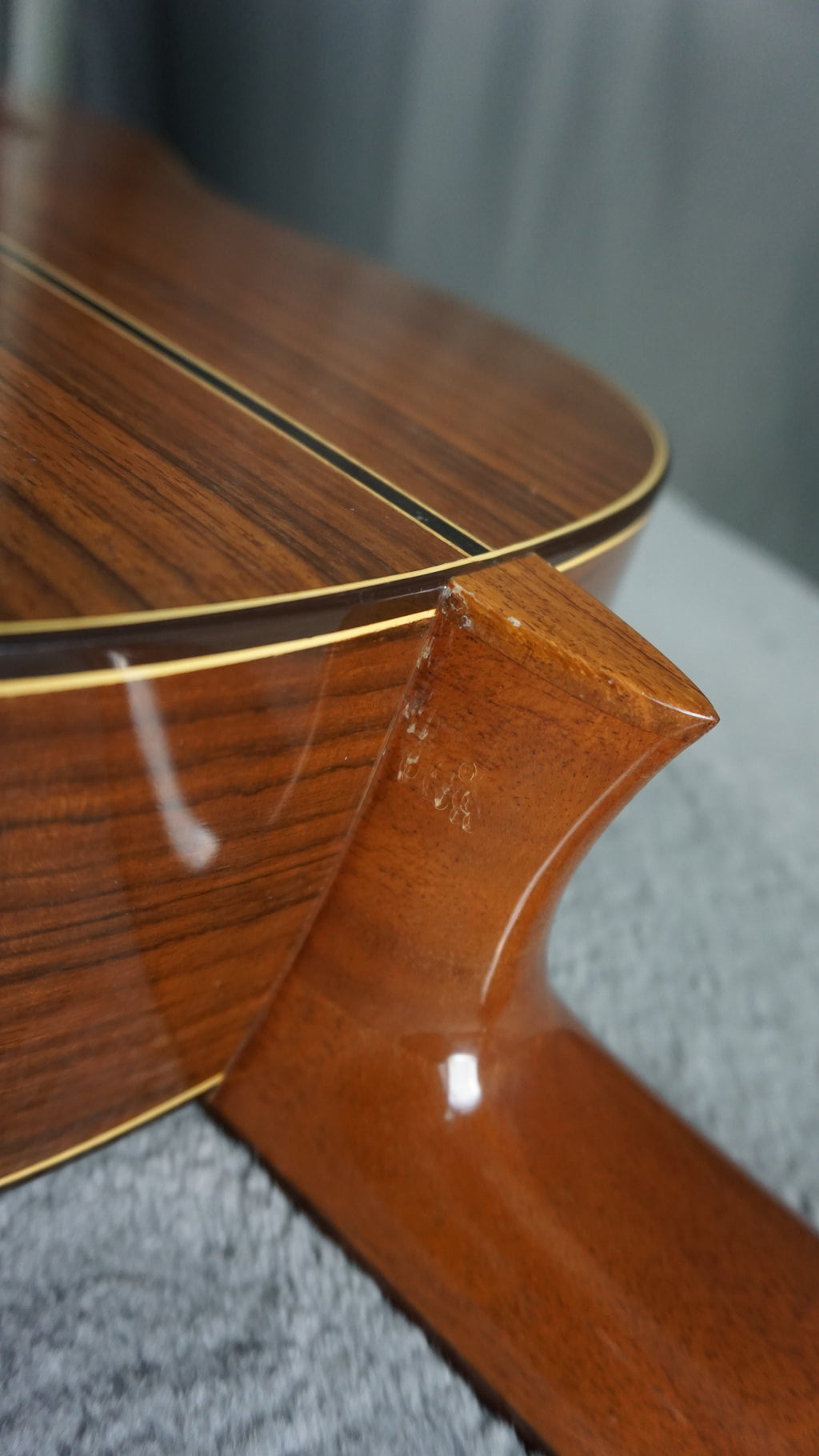Ryoji Matsuoka M65 Japan Classical Guitar w/ Chipboard Case