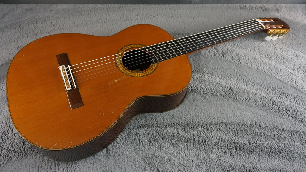 Masaru Kohno No. 15 1979 w/ Hard Case - Rosewood