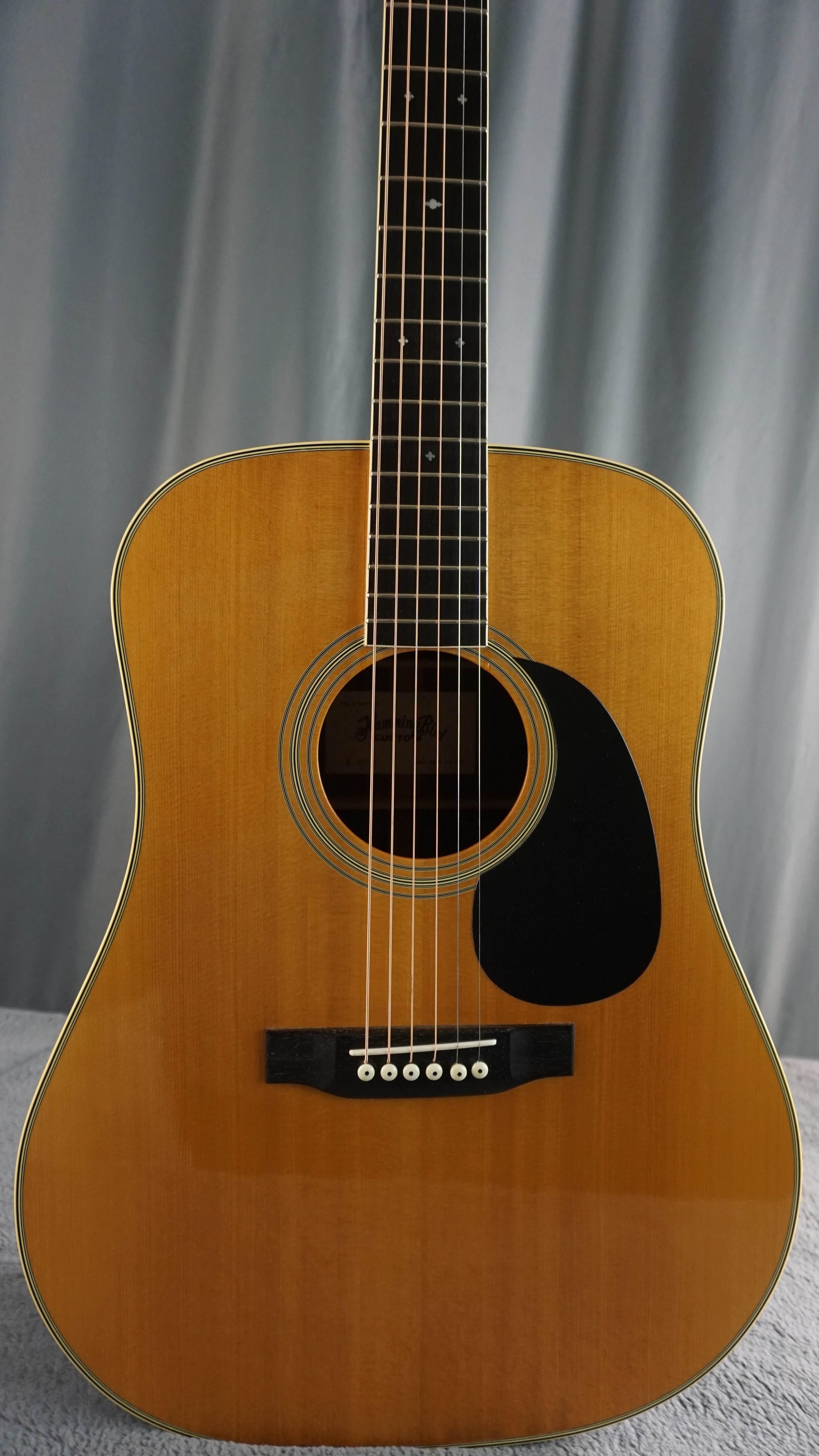 Tokai Humming Bird Custom W-600 MIJ Vintage Dreadnought Acoustic Guitar w/ Hard Case