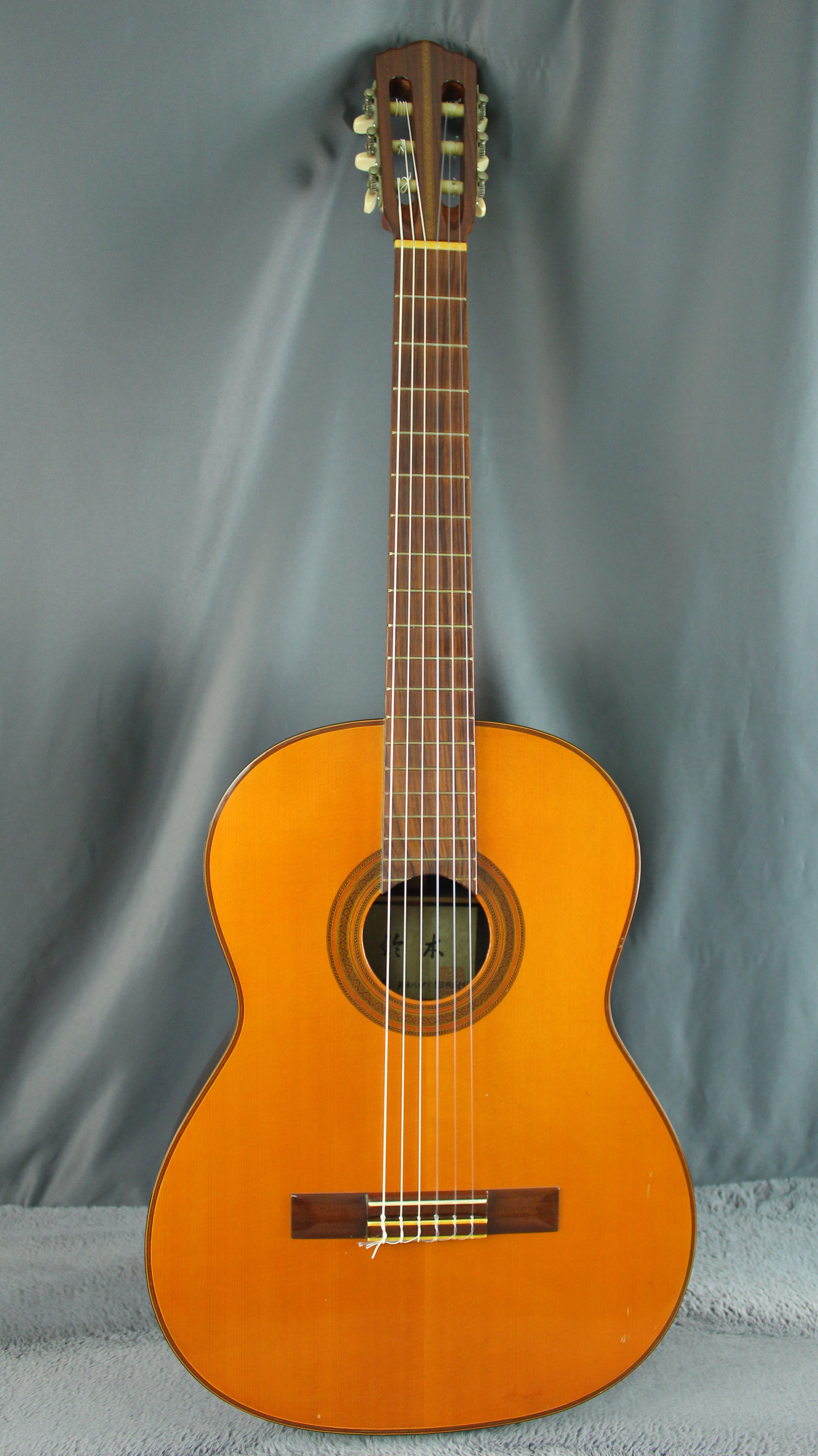 Suzuki No. 36 Japan Classical w/ Hard Case