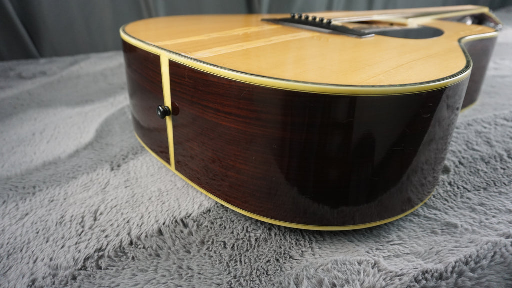 Morris 50 Special Japan Dreadnought w/ Hard Case