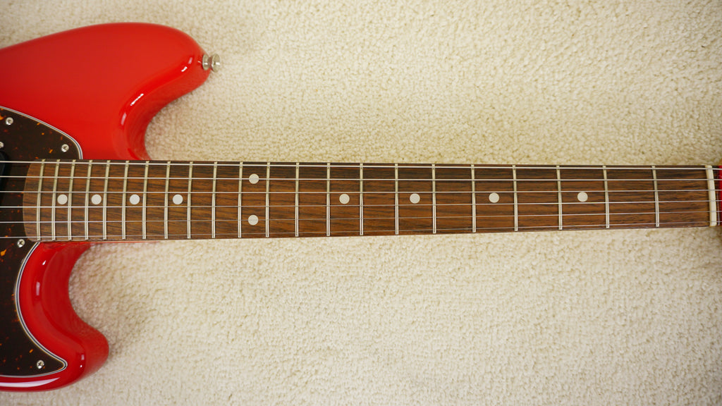 Fender Japan MG-69/MH Mustang Reissue – Matching Headstock – Candy Apple Red – 2010-2011