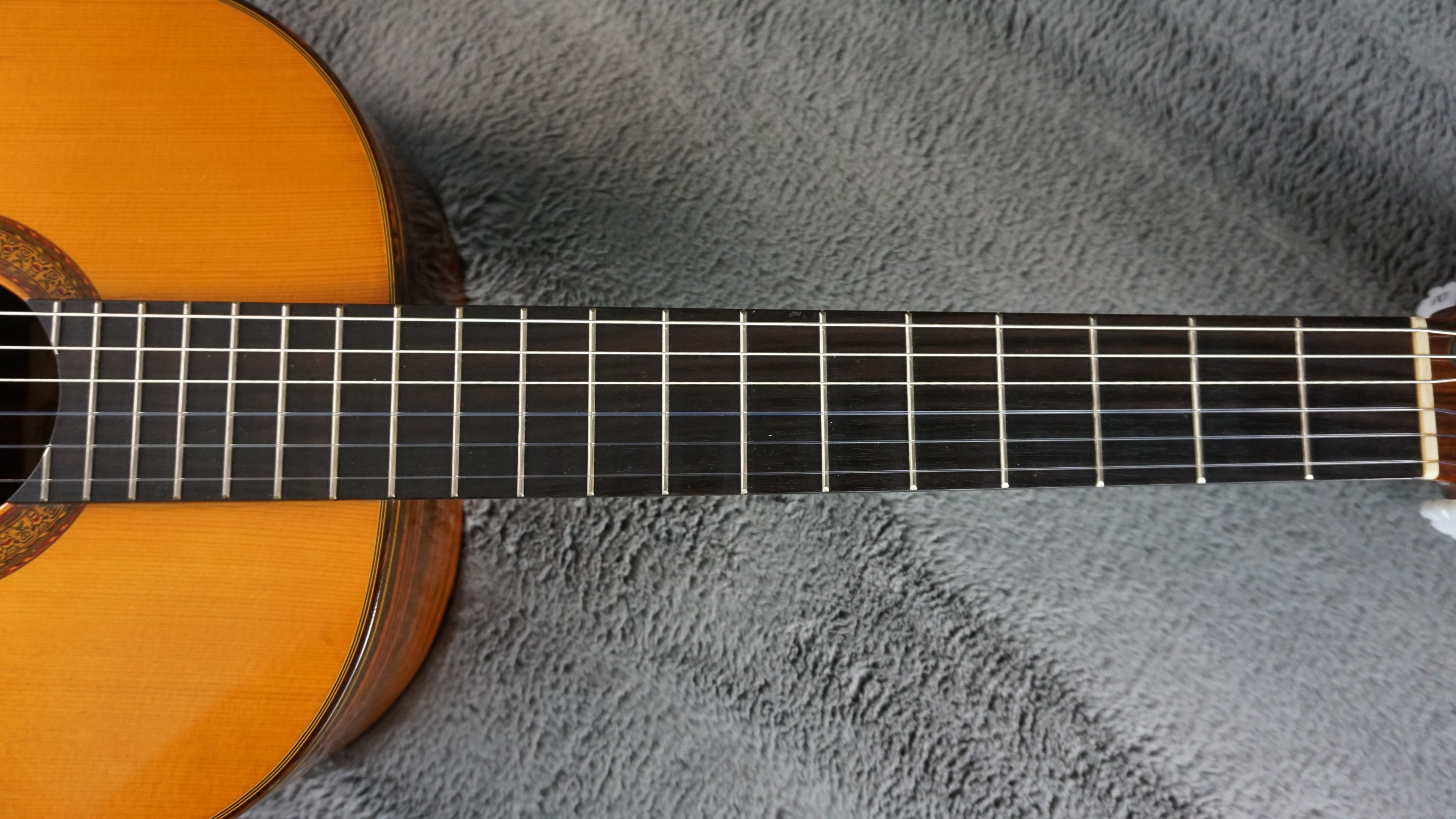 Albeniz (Zen-On) Modelo 50 Japan Classical Guitar