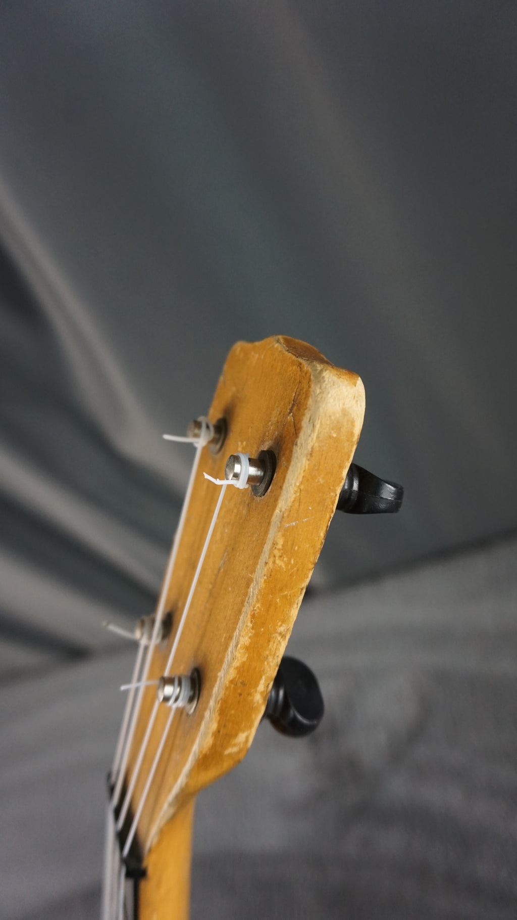 Vintage Closed Back Banjolele