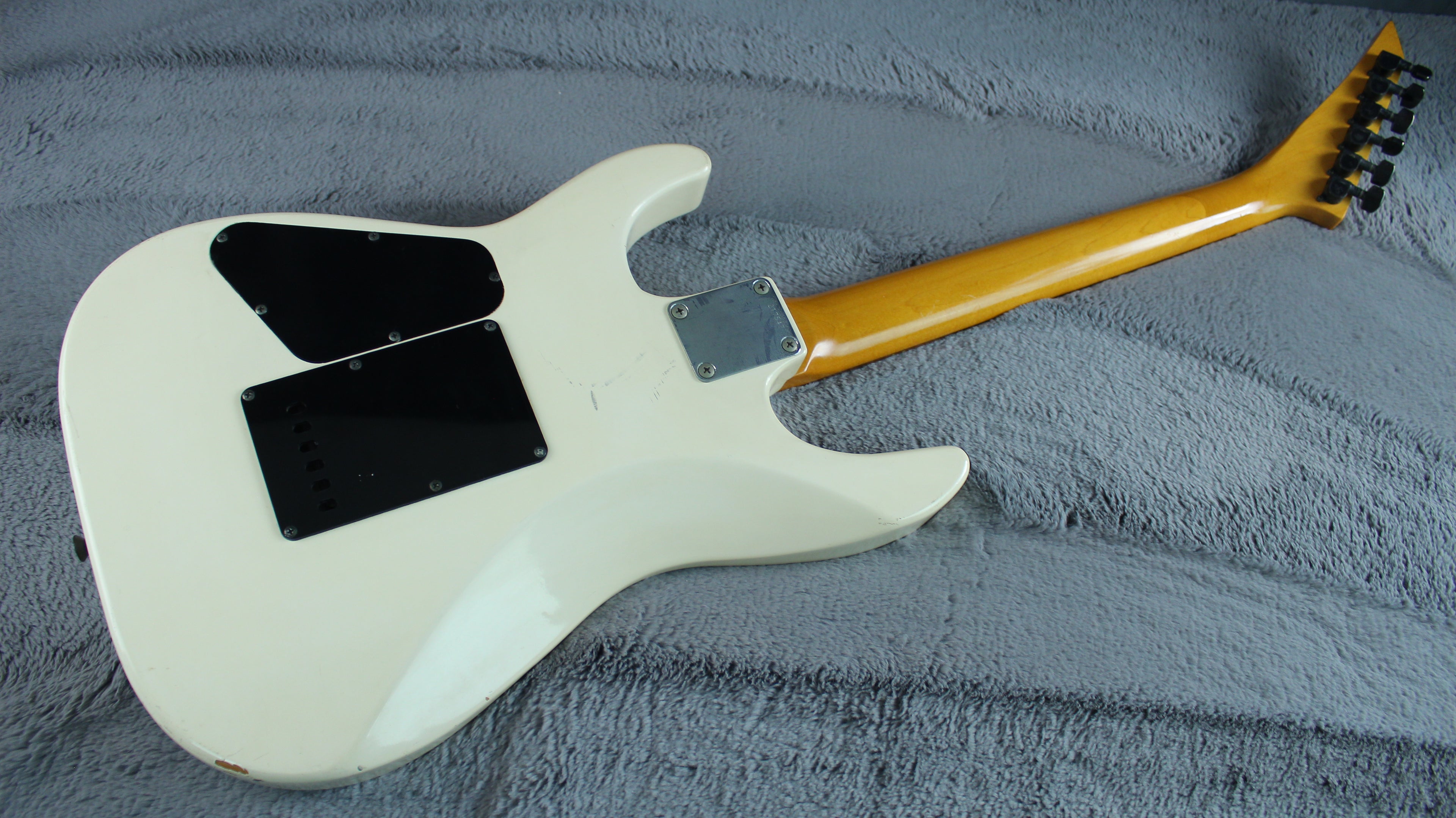 Tokai Custom Edition - Whiten HSS Japan
