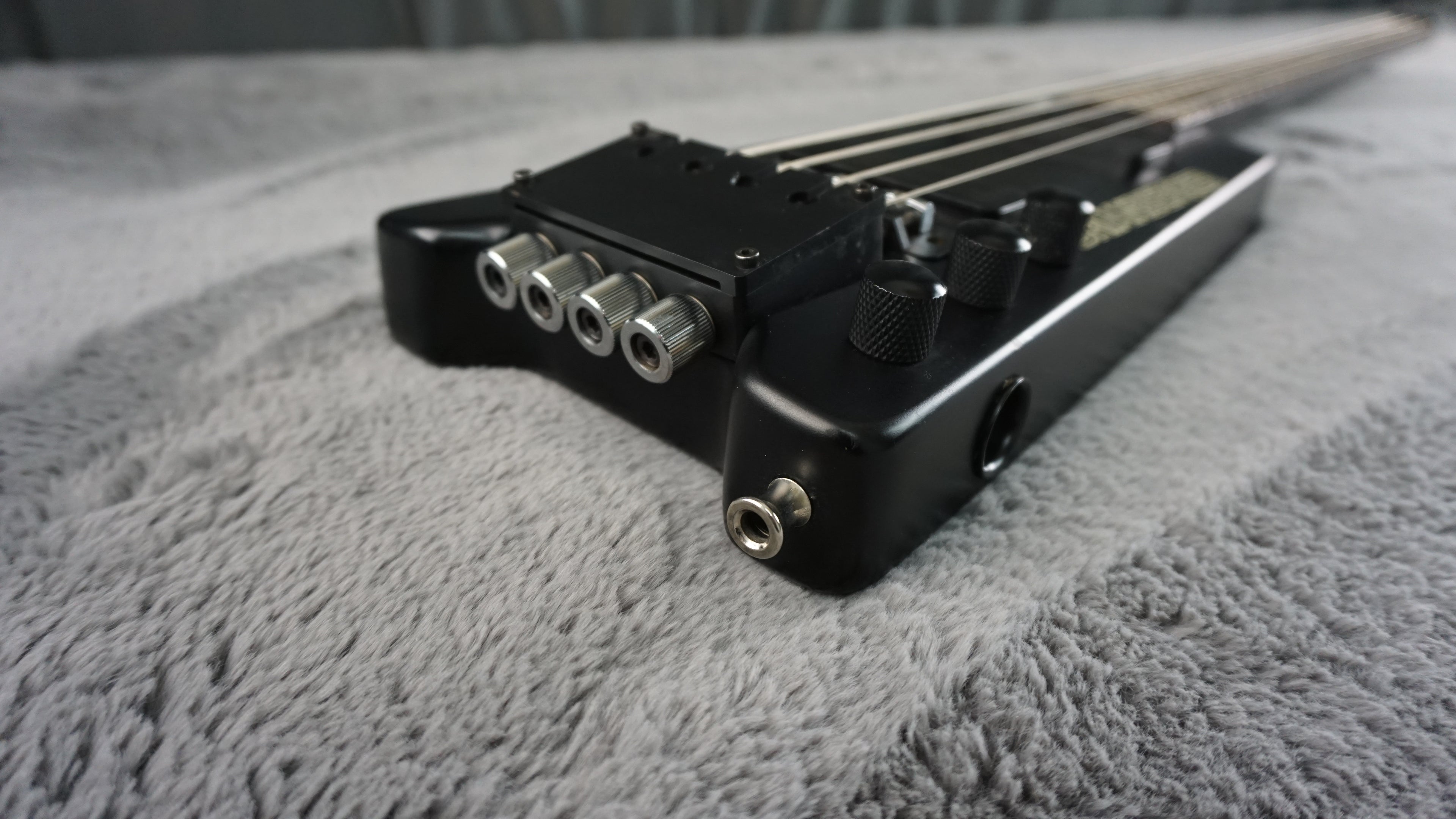 Mavis Brianberger Headless Bass 80s - Black Japan Vintage