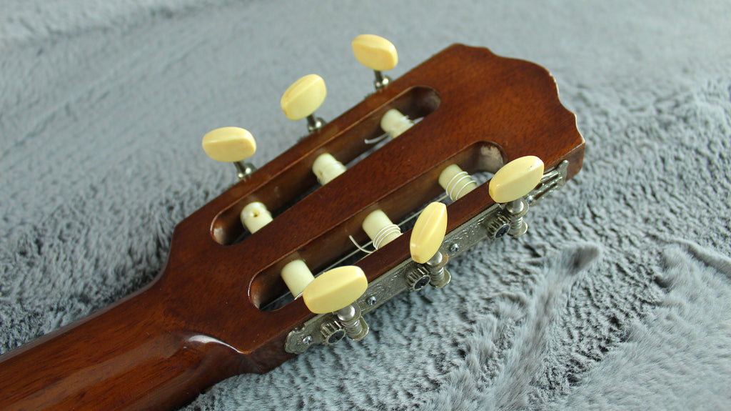 36R Classical Guitar