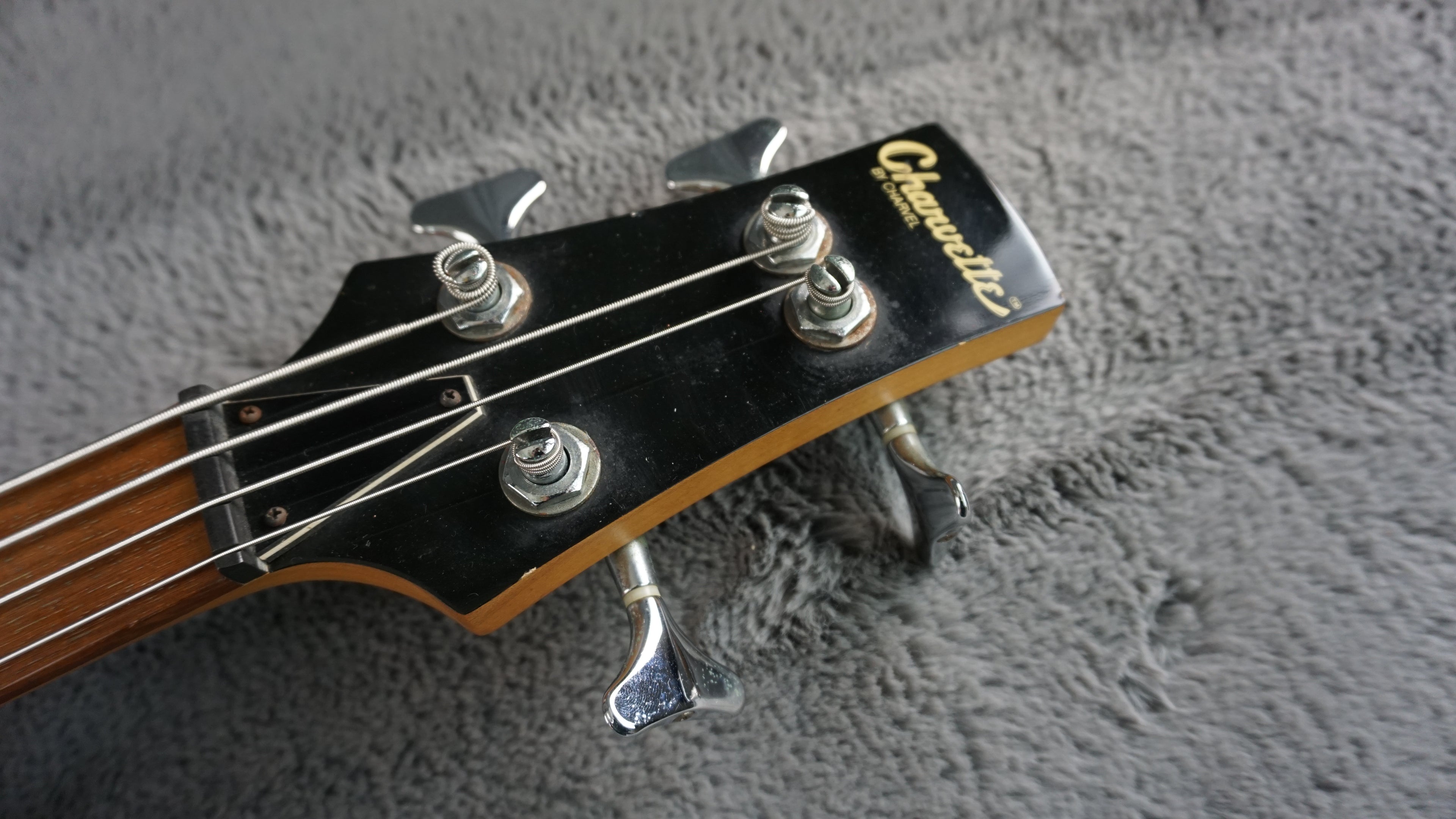 Charvel PJ Bass