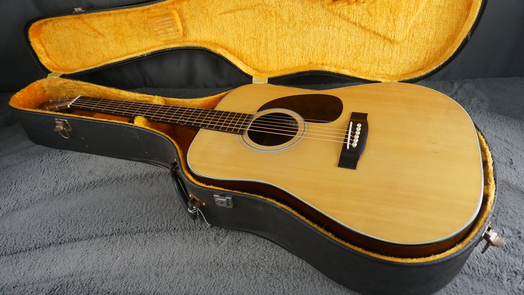 Thumb W-150 by Terada Japan Acoustic w/ Hard Case