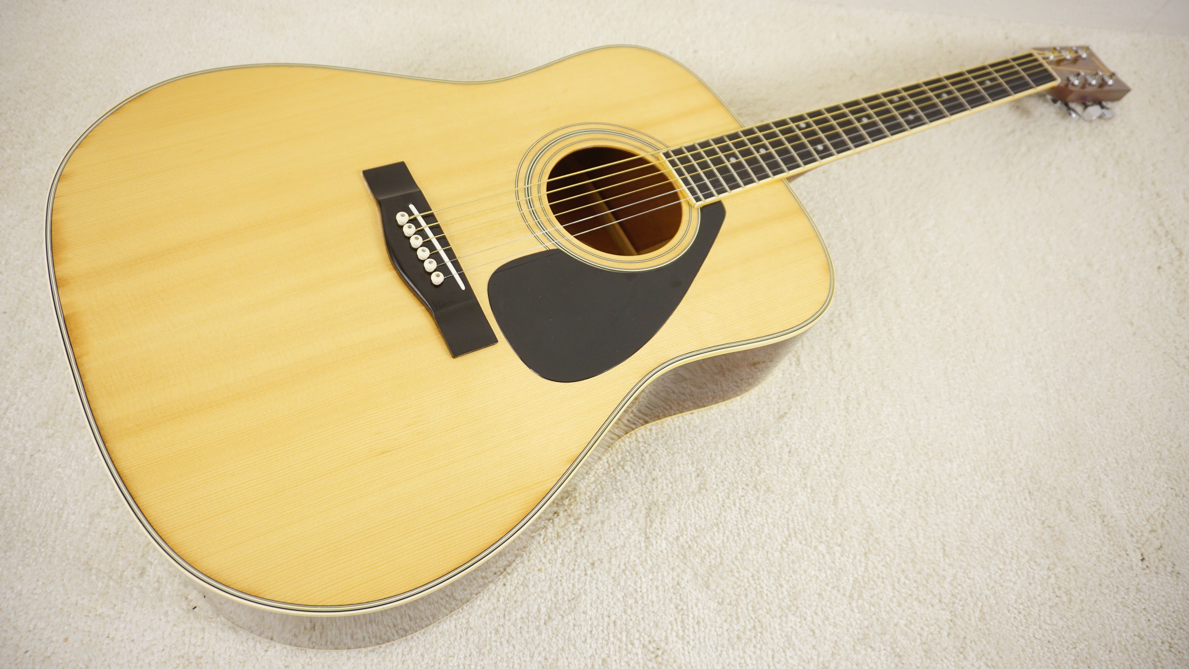 Yamaha FG-200D Dreadnought Acoustic Guitar MIJ Japan w/ Chipboard Case