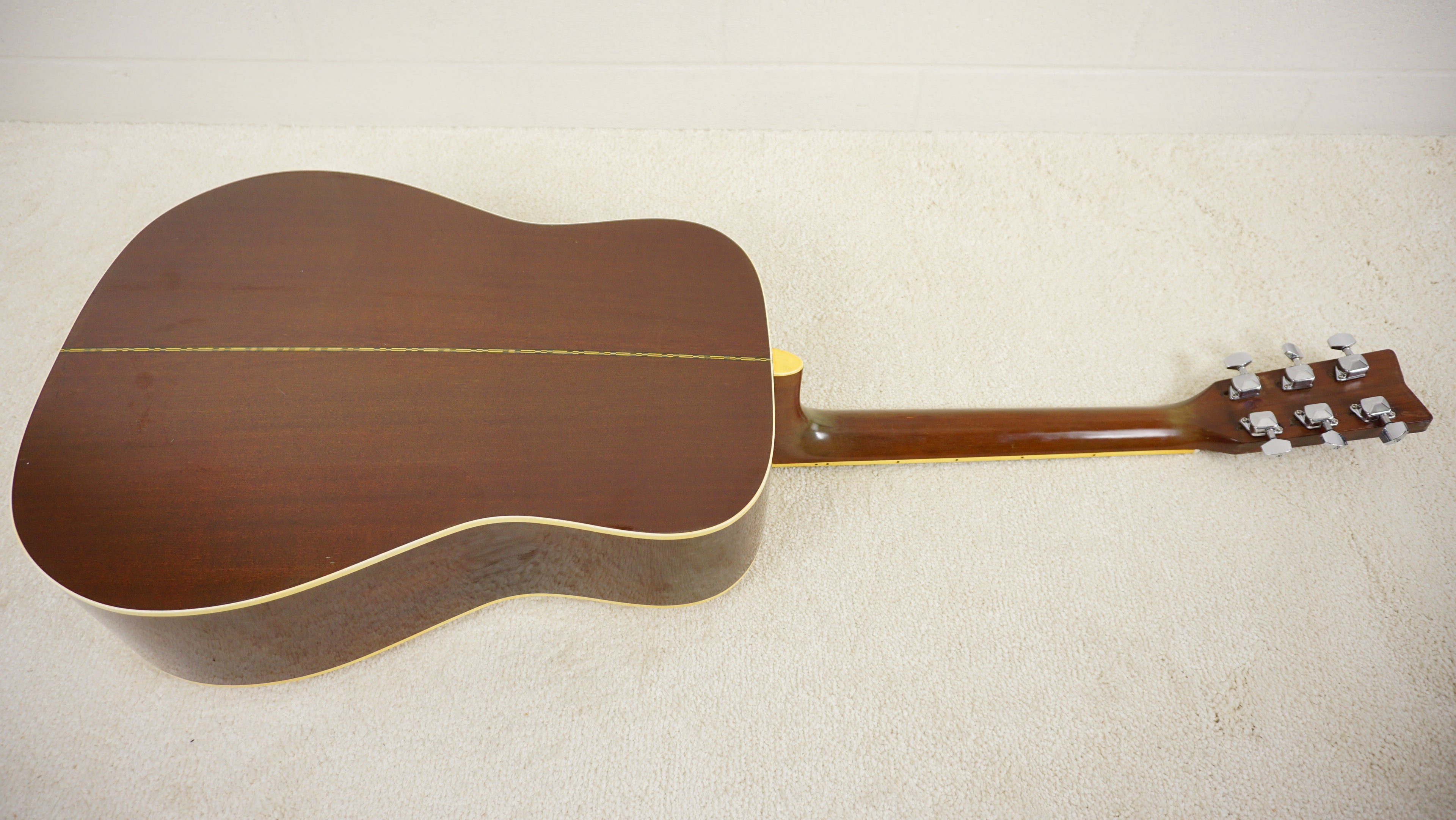 Yamaha FG-200D Dreadnought Acoustic Guitar MIJ Japan w/ Chipboard Case
