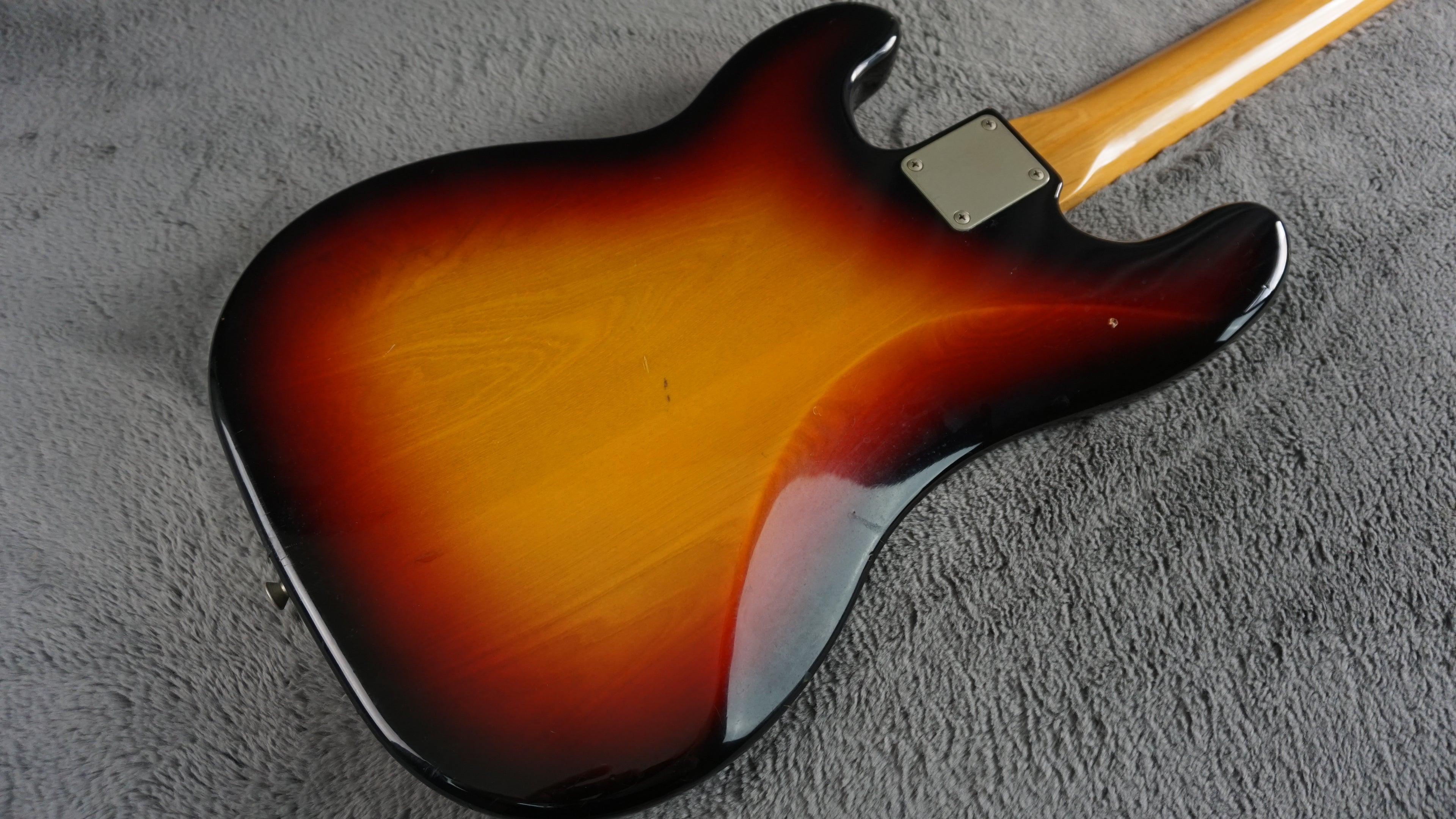 Yamaha PB-400M Precision Bass MIJ Sunburst w/ Hard Case