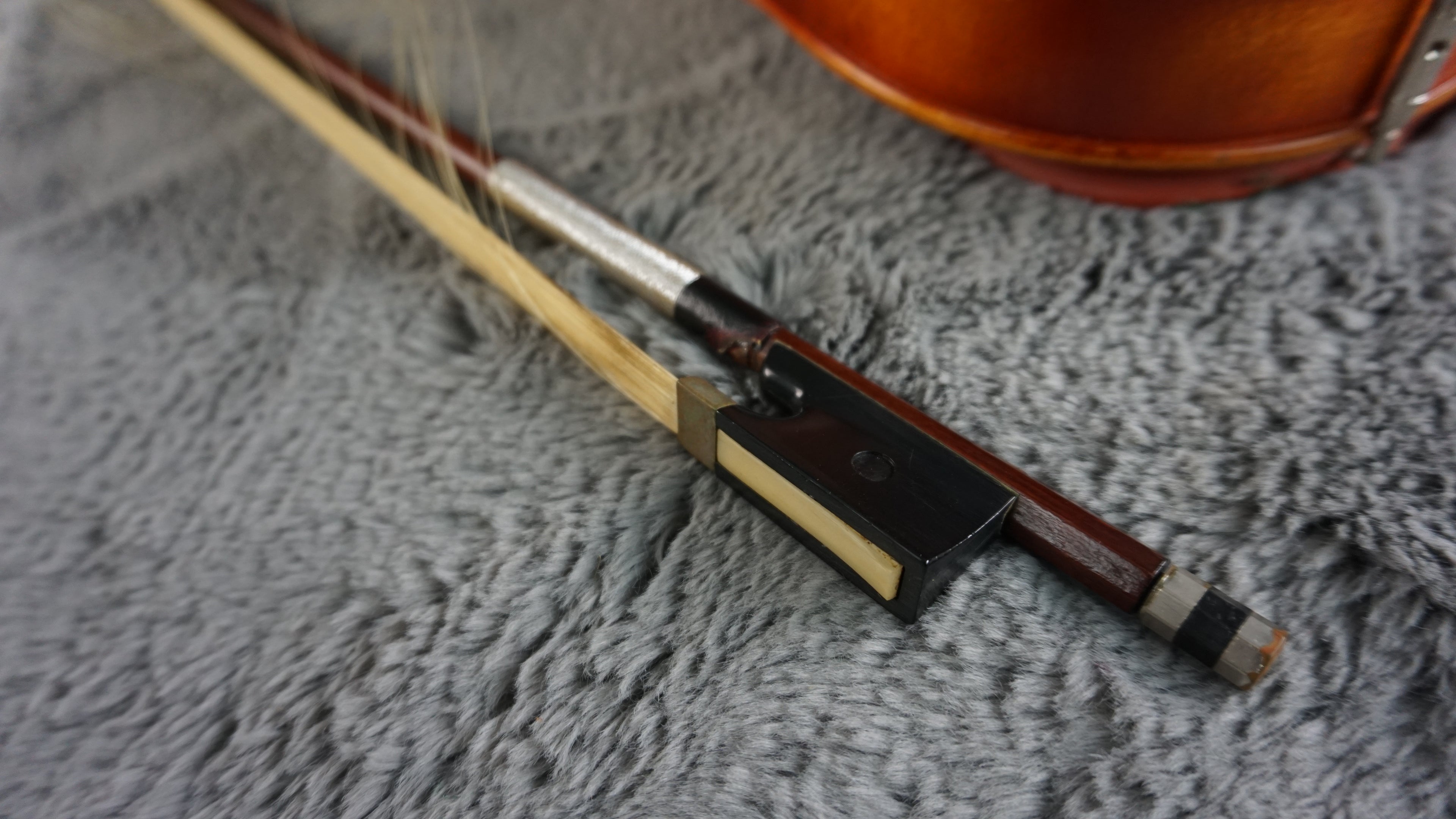 Suzuki No. 280 3/4 Violin Outfit w/ Bow & Hard Case