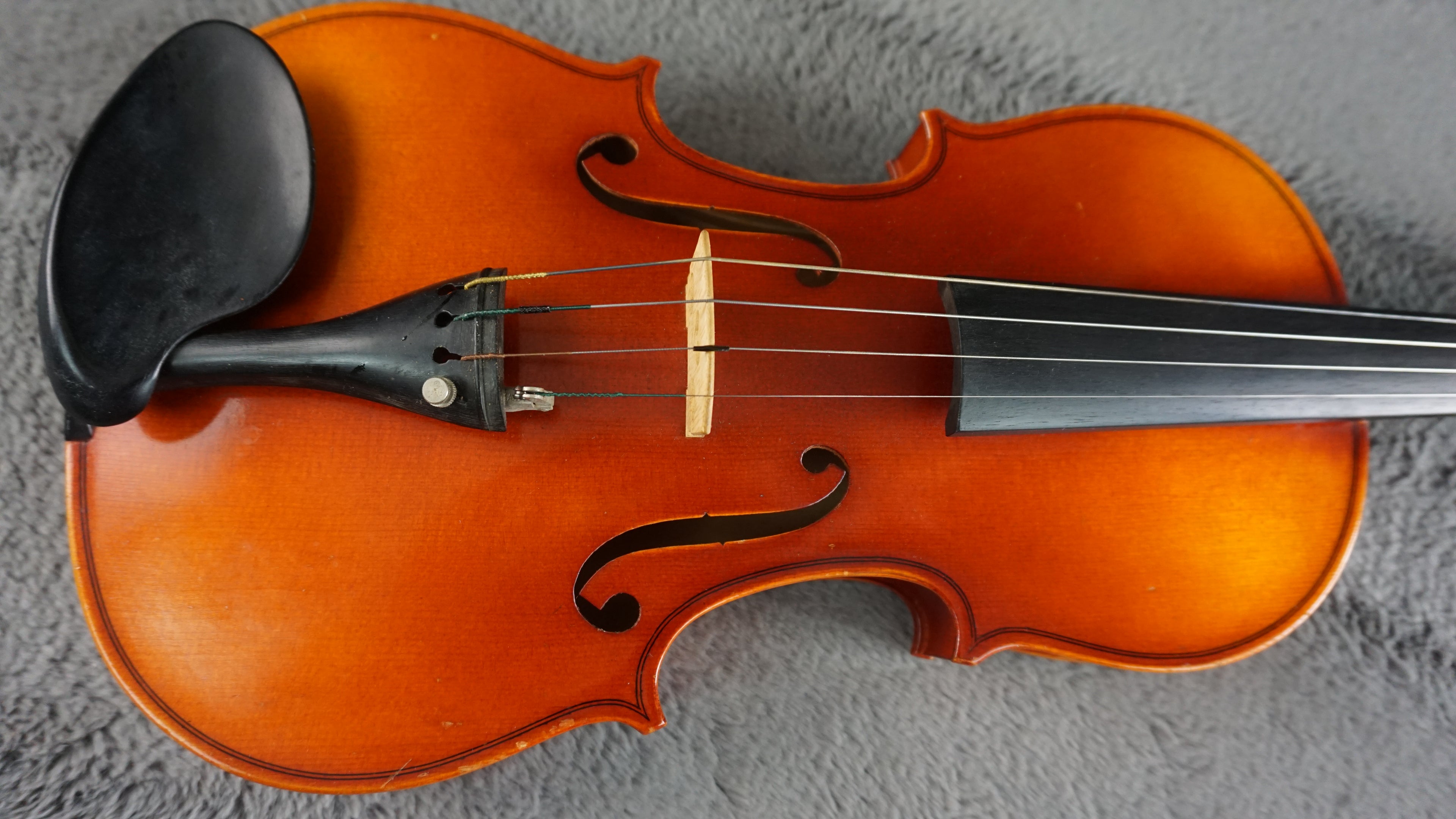 Suzuki No. 280 3/4 Violin Outfit w/ Bow & Hard Case