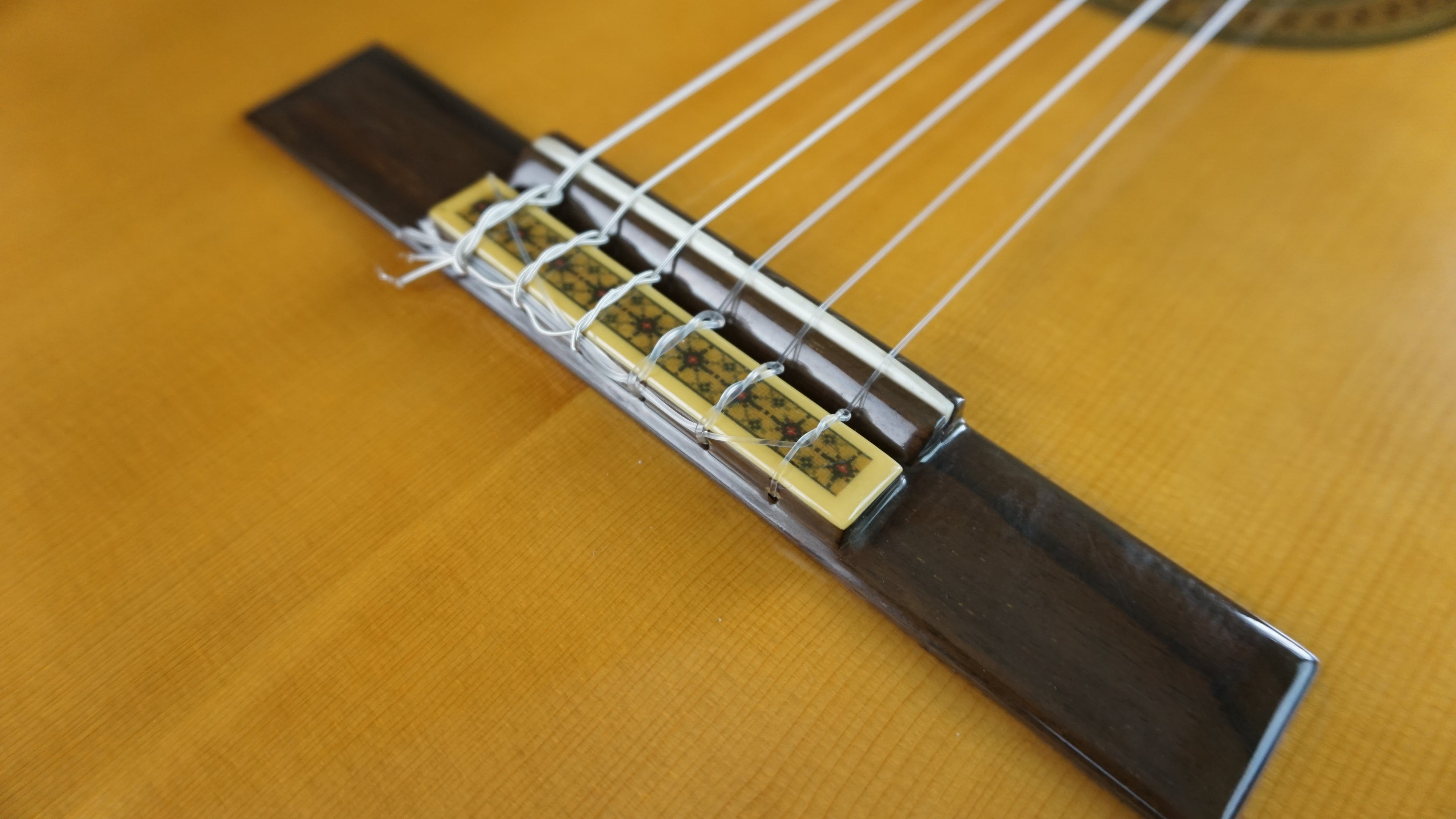 Yamaha GD-20 Grand Concert Classical Guitar
