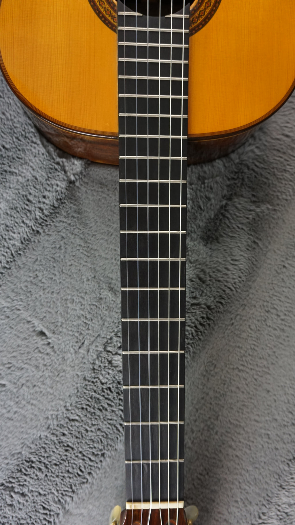 El Mesmre S-1976 Japan Classical Guitar w/ Hard Case Rare Solid Woods