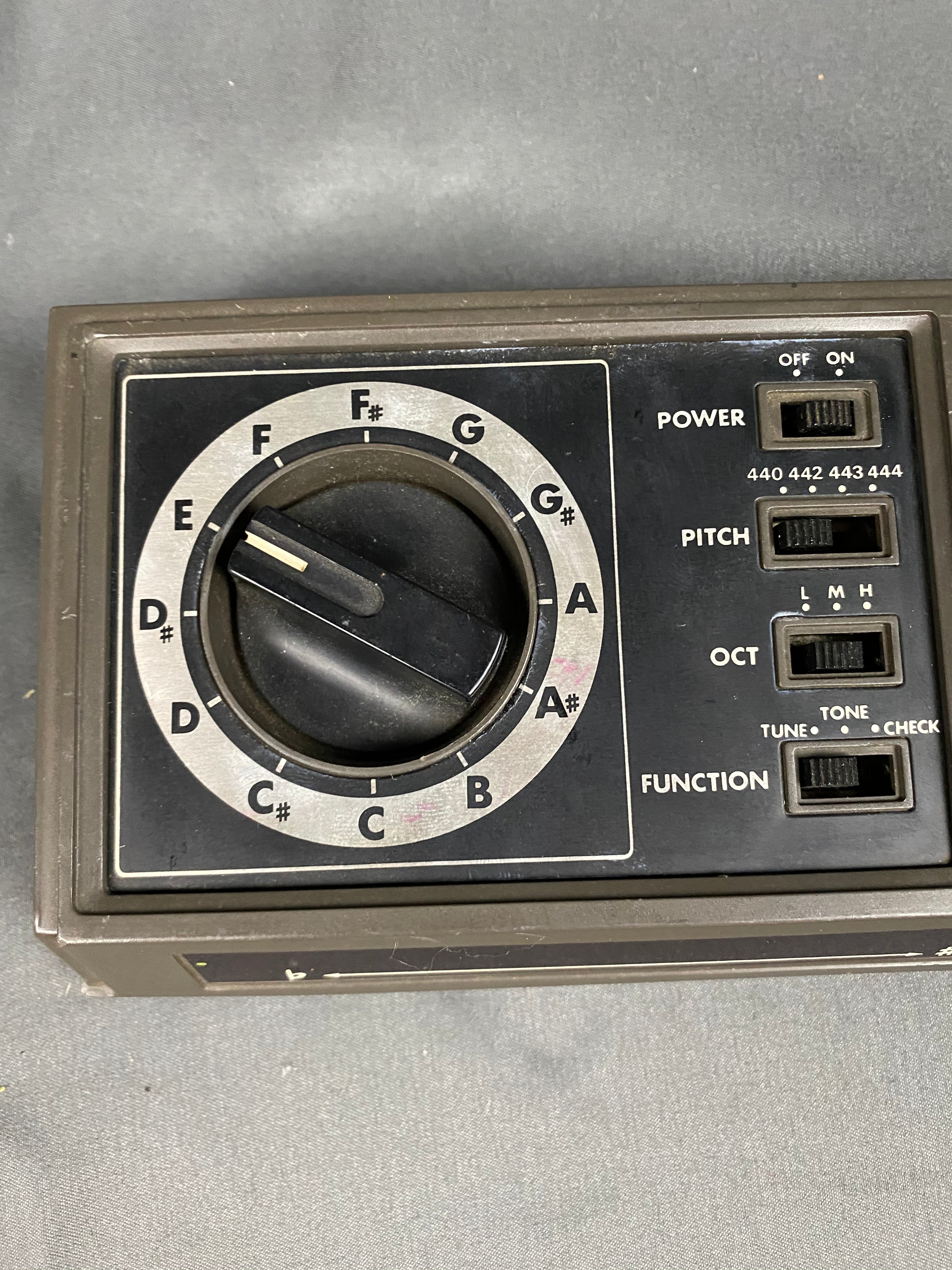 Boss TU-120 Vintage Guitar Tuner Accurate and Rare! 1980’s