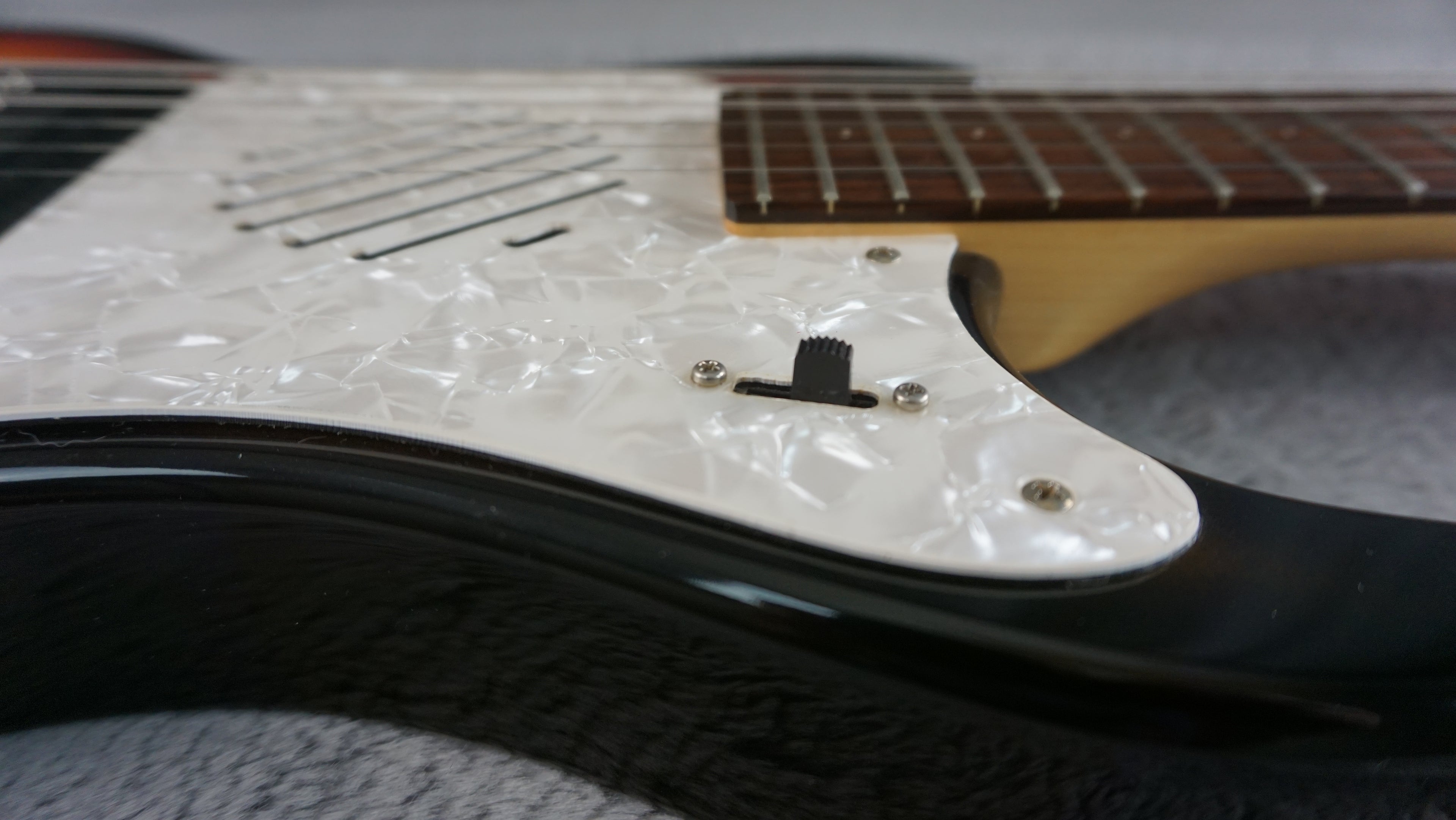 MarineRider Mosrite Ventures Model with Built In Amp 1990’s - Sunburst