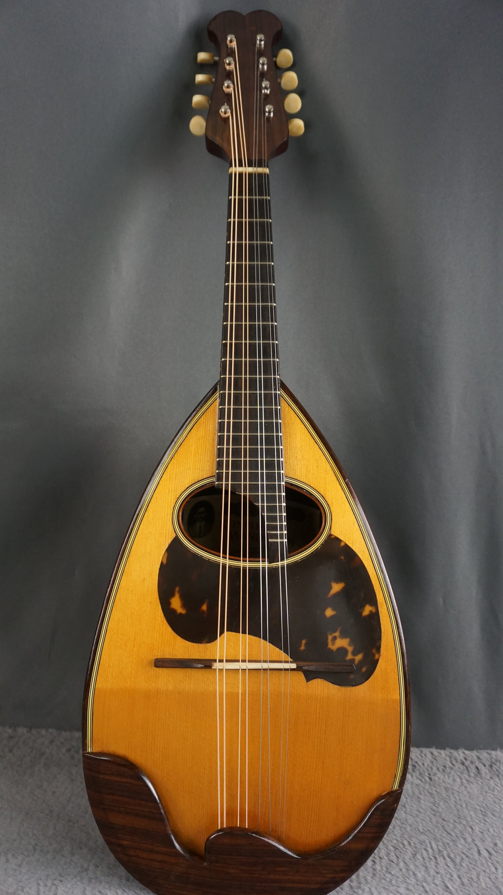 Kunishima NM8 Bowl Back Mandolin w/ Hard Case Vintage Japan