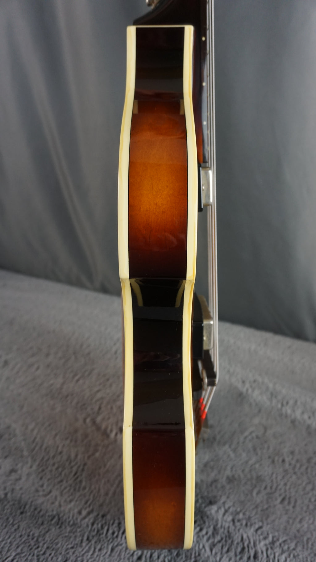 Greco Violin Bass - Sunburst Japan 4-String Bass