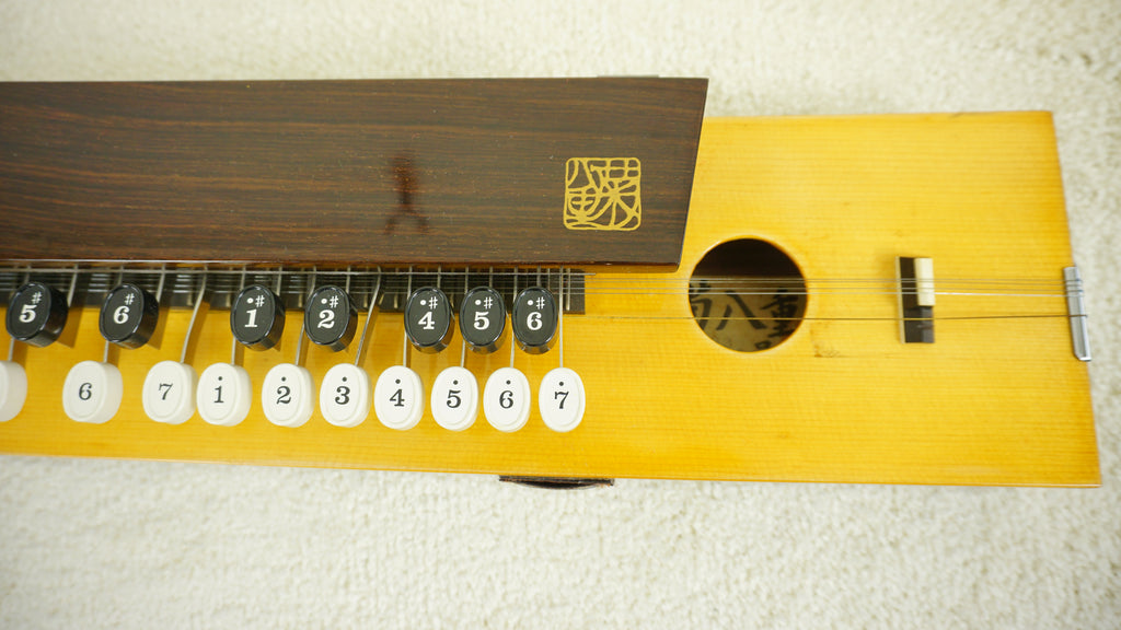 Kikuyae Harp Taishogoto Nagoya Japan Traditional Japanese String Instrument w/ Hard Case