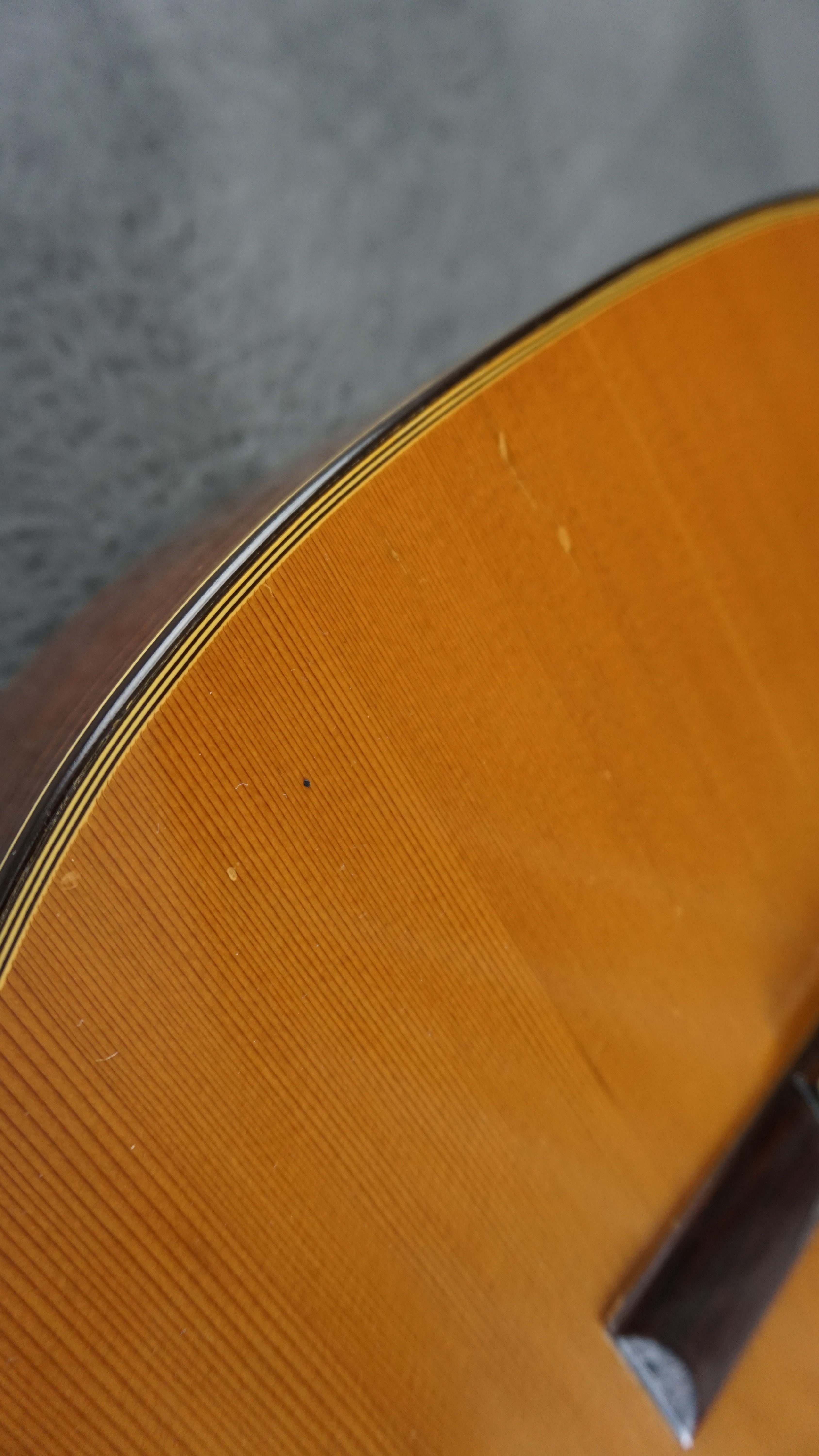 Ryoji Matsuoka M65 Japan Classical Guitar w/ Chipboard Case