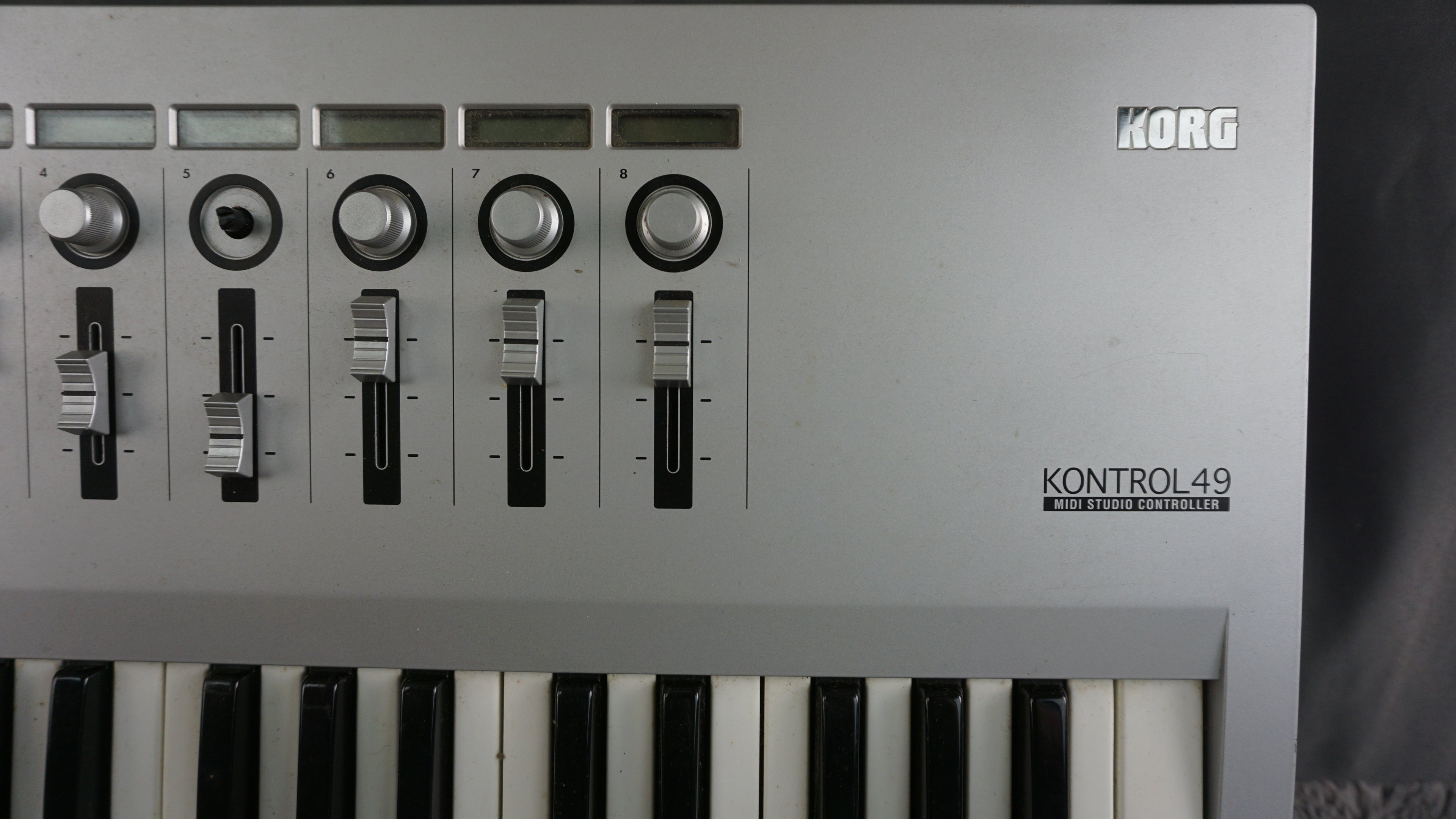 Korg Kontrol 49 Midi Studio Controller w/ Power Supply