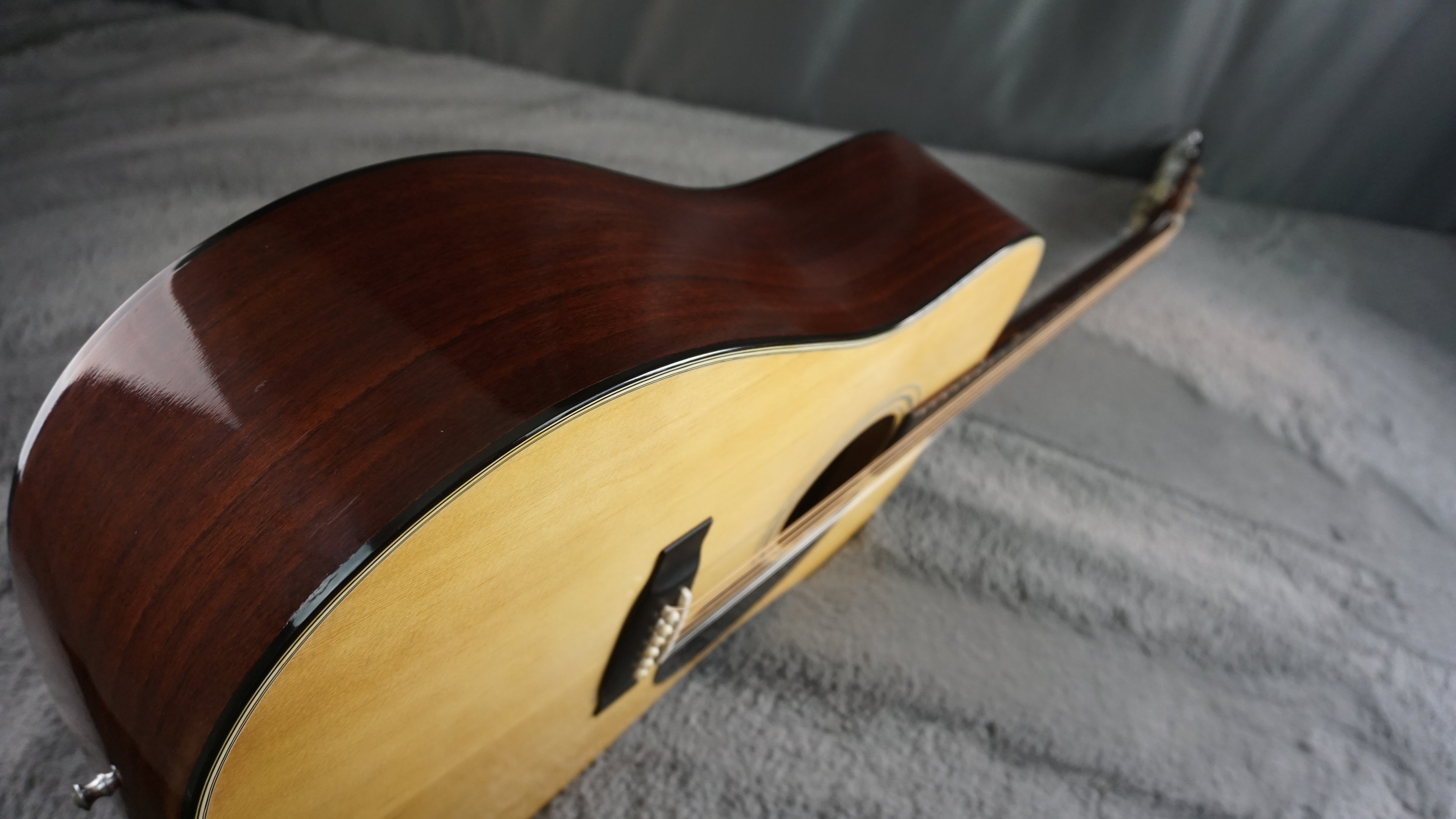 Thumb W-150 by Terada Japan Acoustic w/ Hard Case