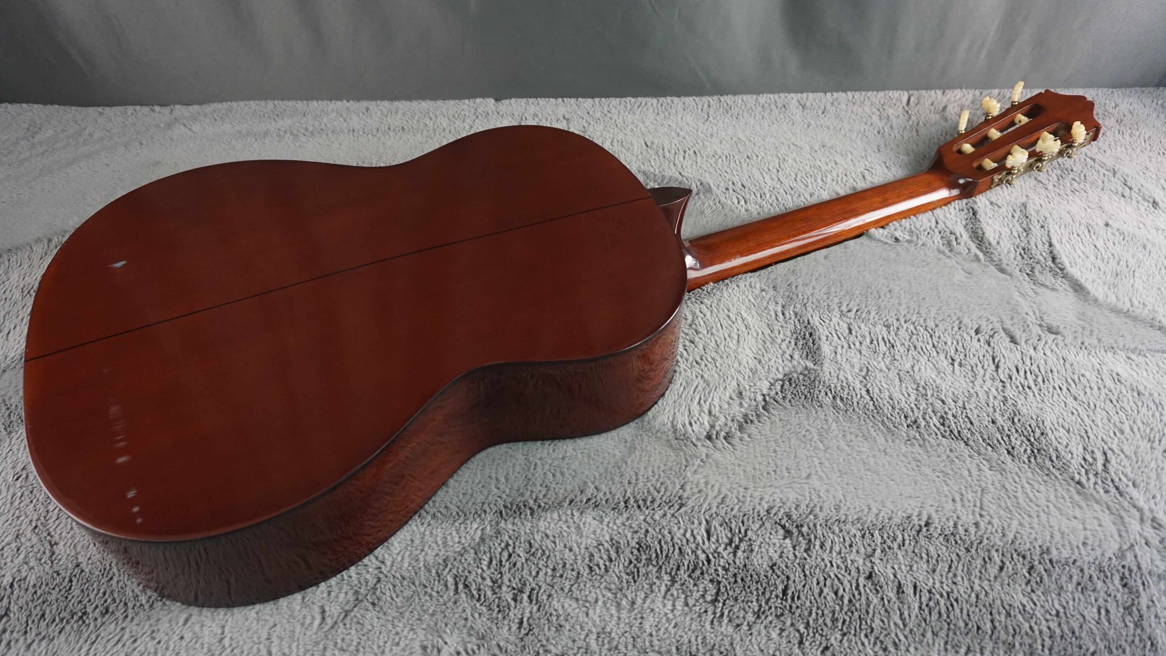 1972 Morris M-10 Classical Guitar – Made in Japan