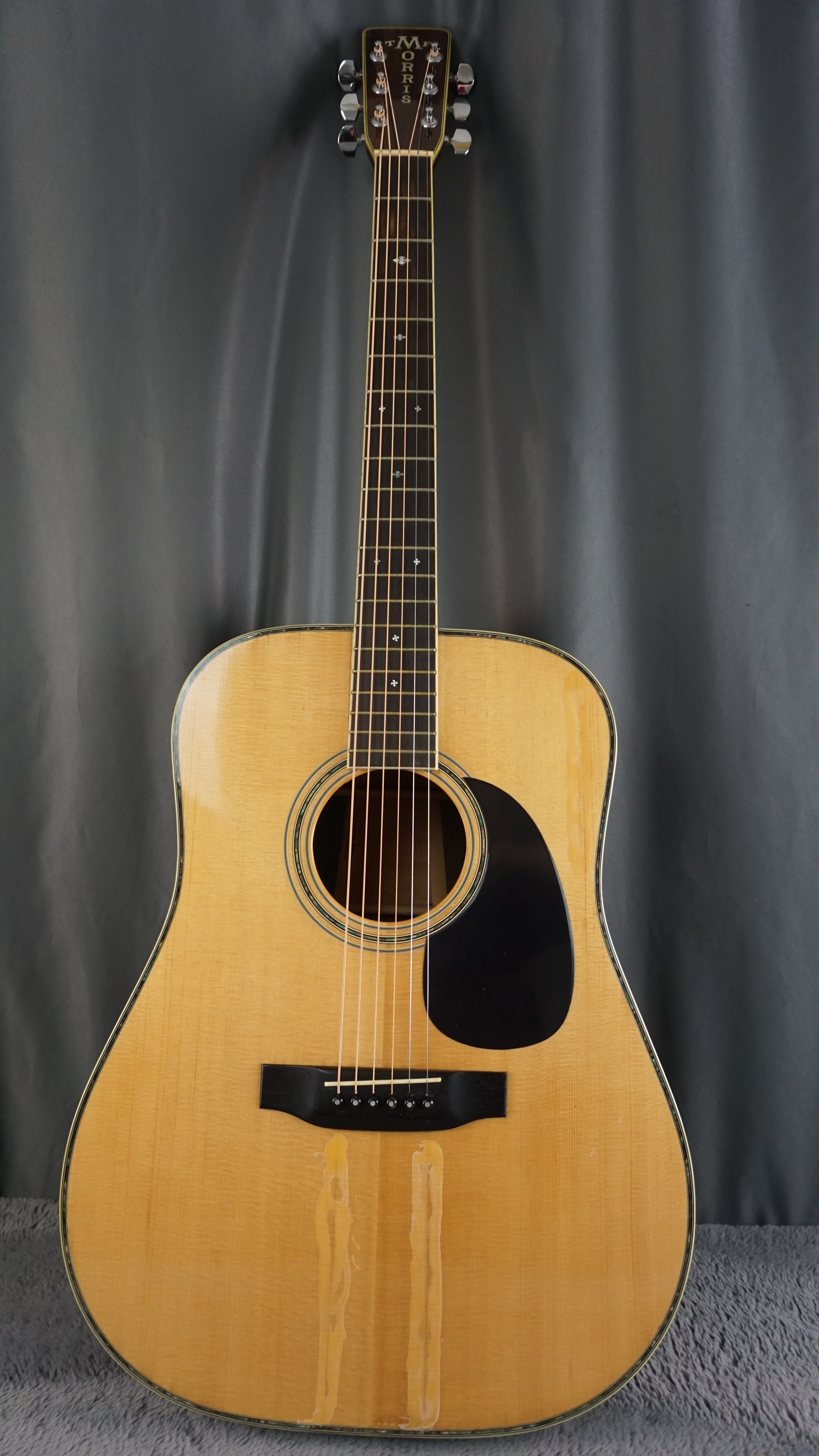 Morris 50 Special Japan Dreadnought w/ Hard Case