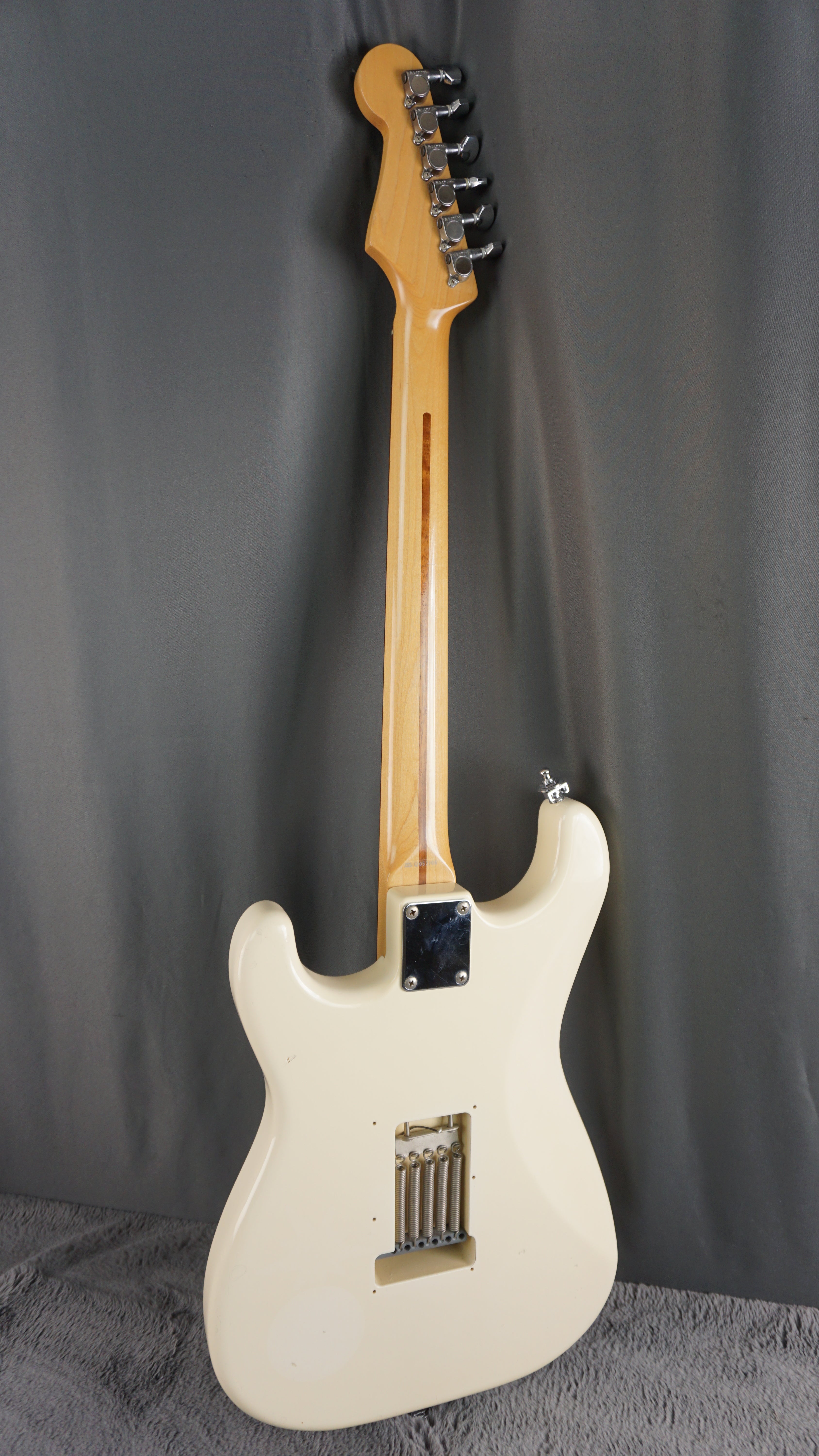 Fender Japan Stratocaster Vintage White MIJ w/ Gotoh Tuners 02-04