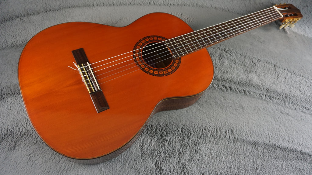 Kasuga G-314 Classical Acoustic Guitar Made in Japan w/ Hard Case