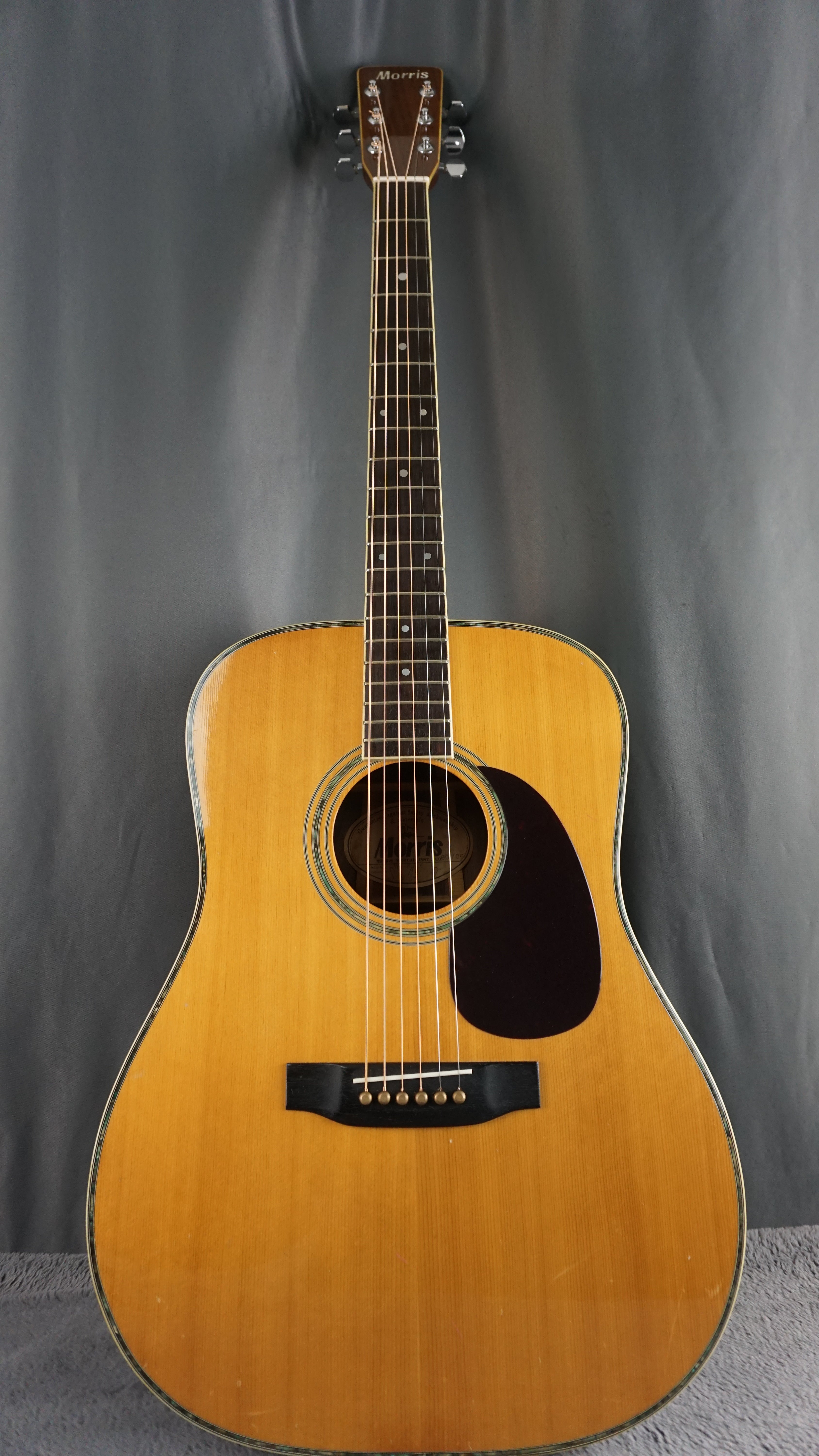 Morris W-35 Vintage MIJ Dreadnought Acoustic Guitar w/ Hard Case